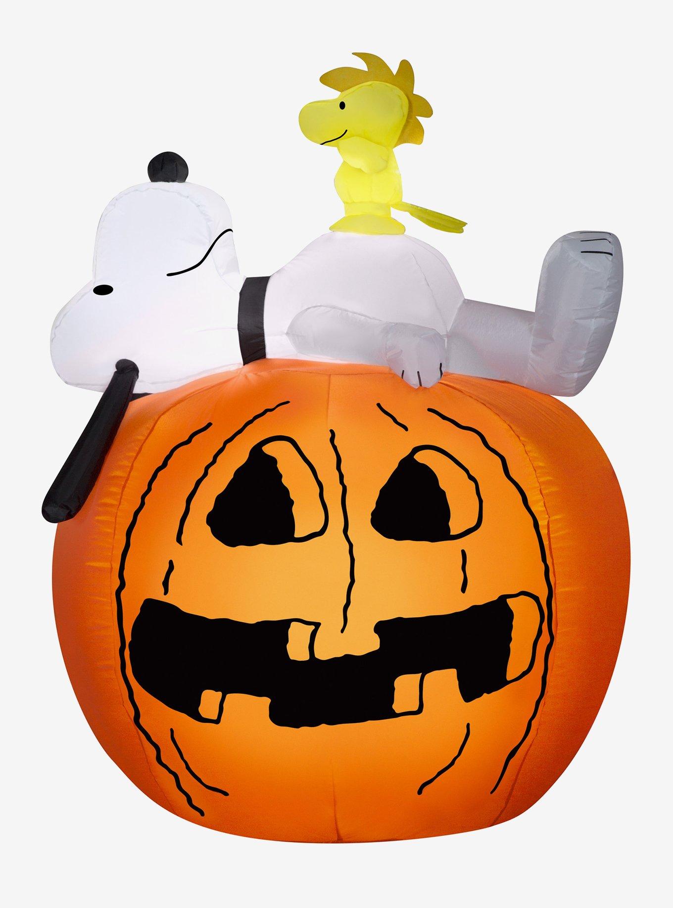 Peanuts Snoopy and Woodstock on Pumpkin Airblown, , hi-res