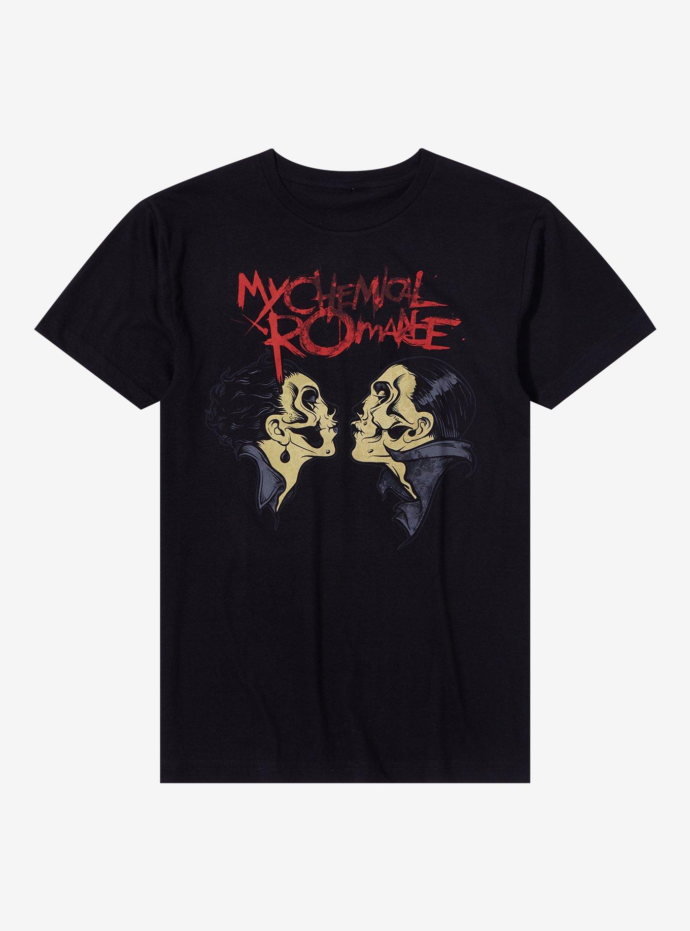 Hot Topic My Chemical Romance Kissing Ghouls Boyfriend Fit Girls T 