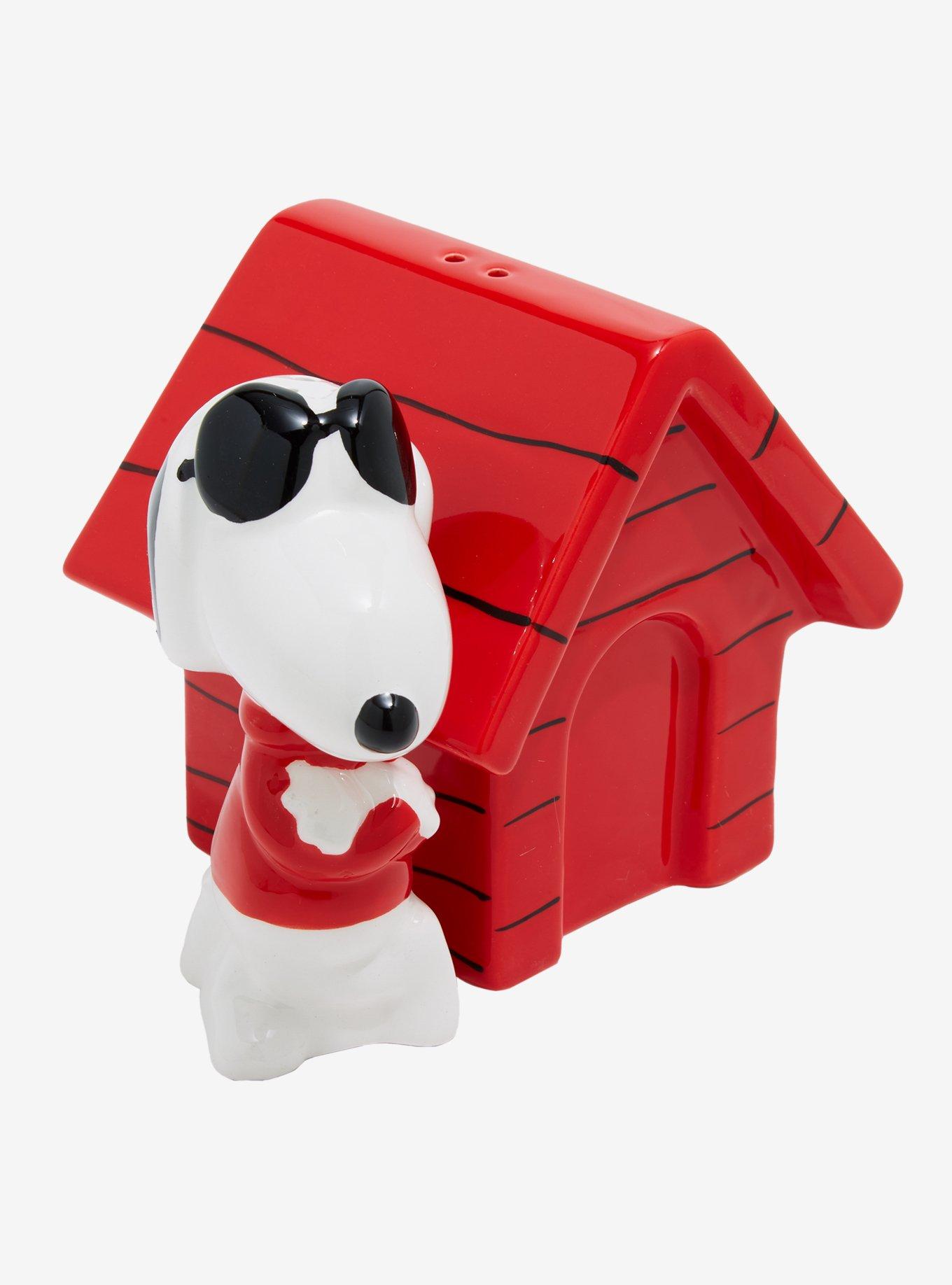Peanuts Snoopy Doghouse Salt and Pepper Shakers, , hi-res
