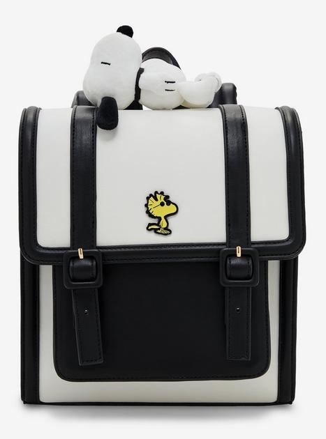 Peanuts Snoopy/Woodstock Light-Up Flap Mini Backpack - Box Lunch NEW Peanuts Snoopy & Woodstock Holiday Scene Light-Up Flap Mini  main image 4