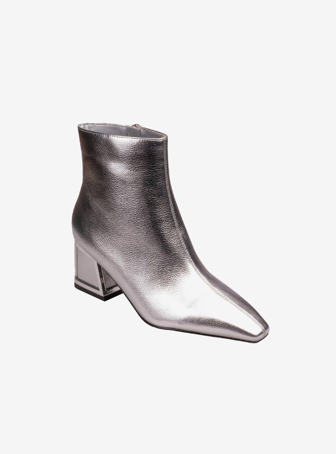 Brooke Ankle Bootie Silver | Hot Topic