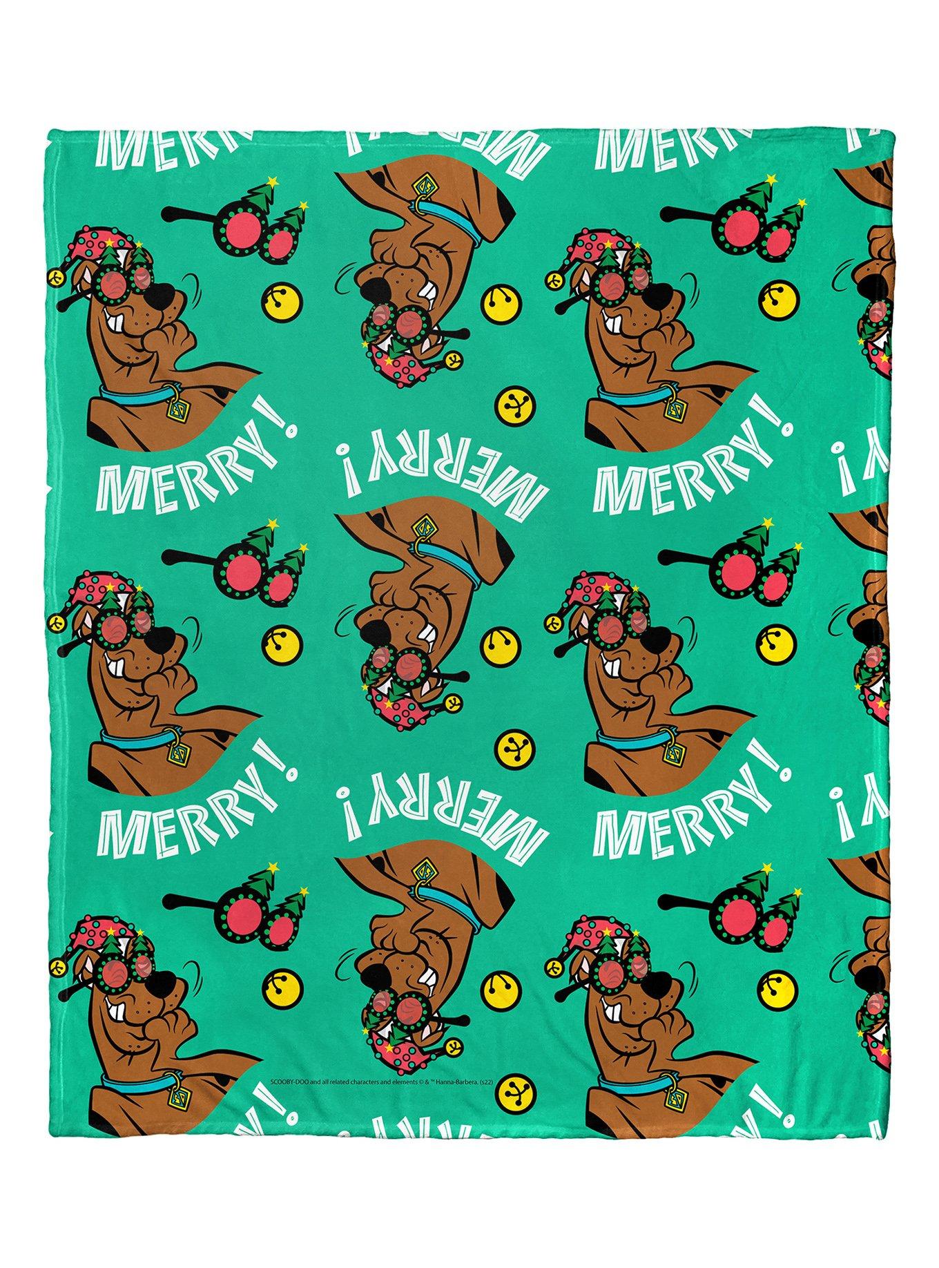 Scooby-Doo! Merry Silk Touch Throw Blanket, , hi-res