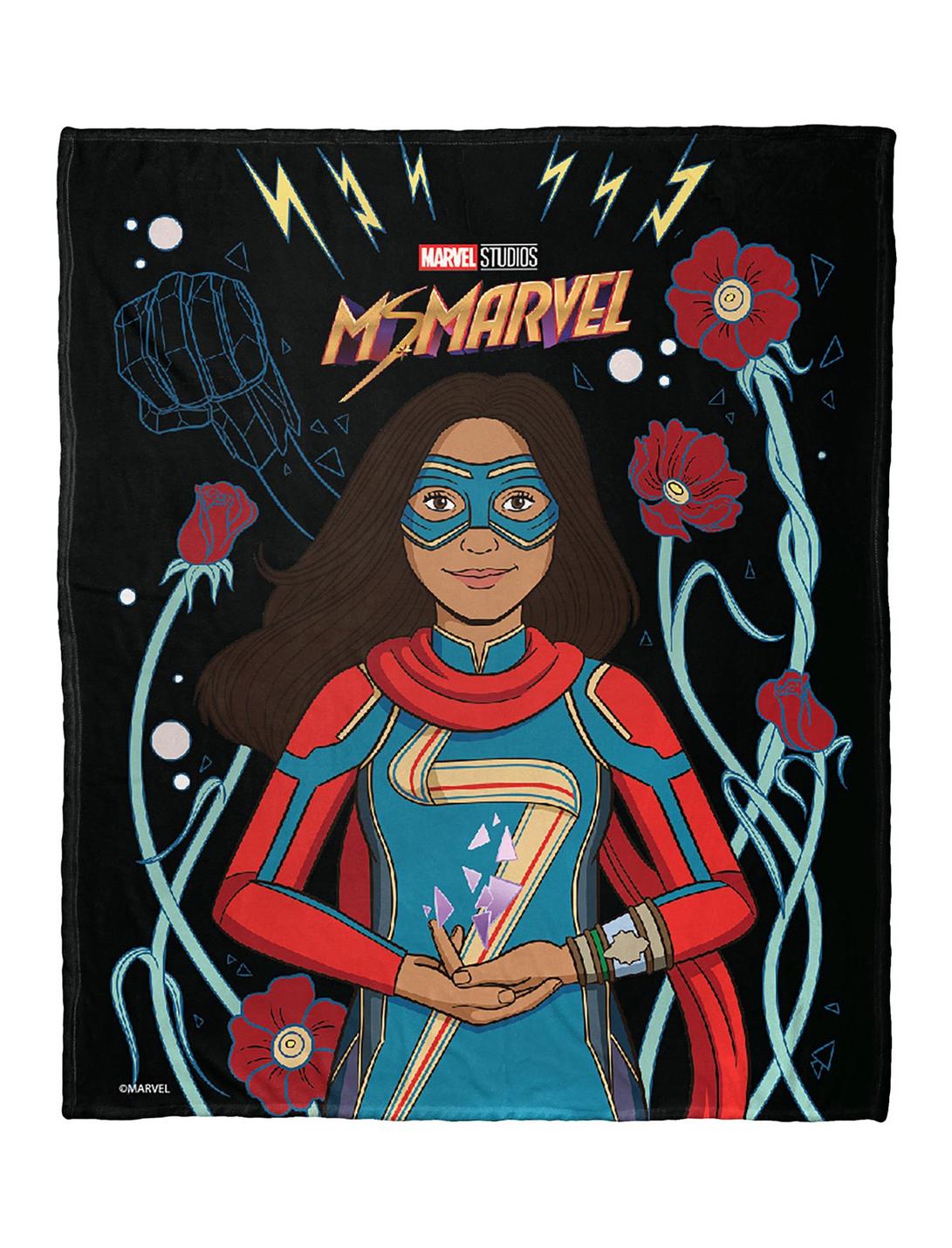 Marvel Ms Marvel Cartoon Kamala Silk Touch Throw Blanket, , hi-res