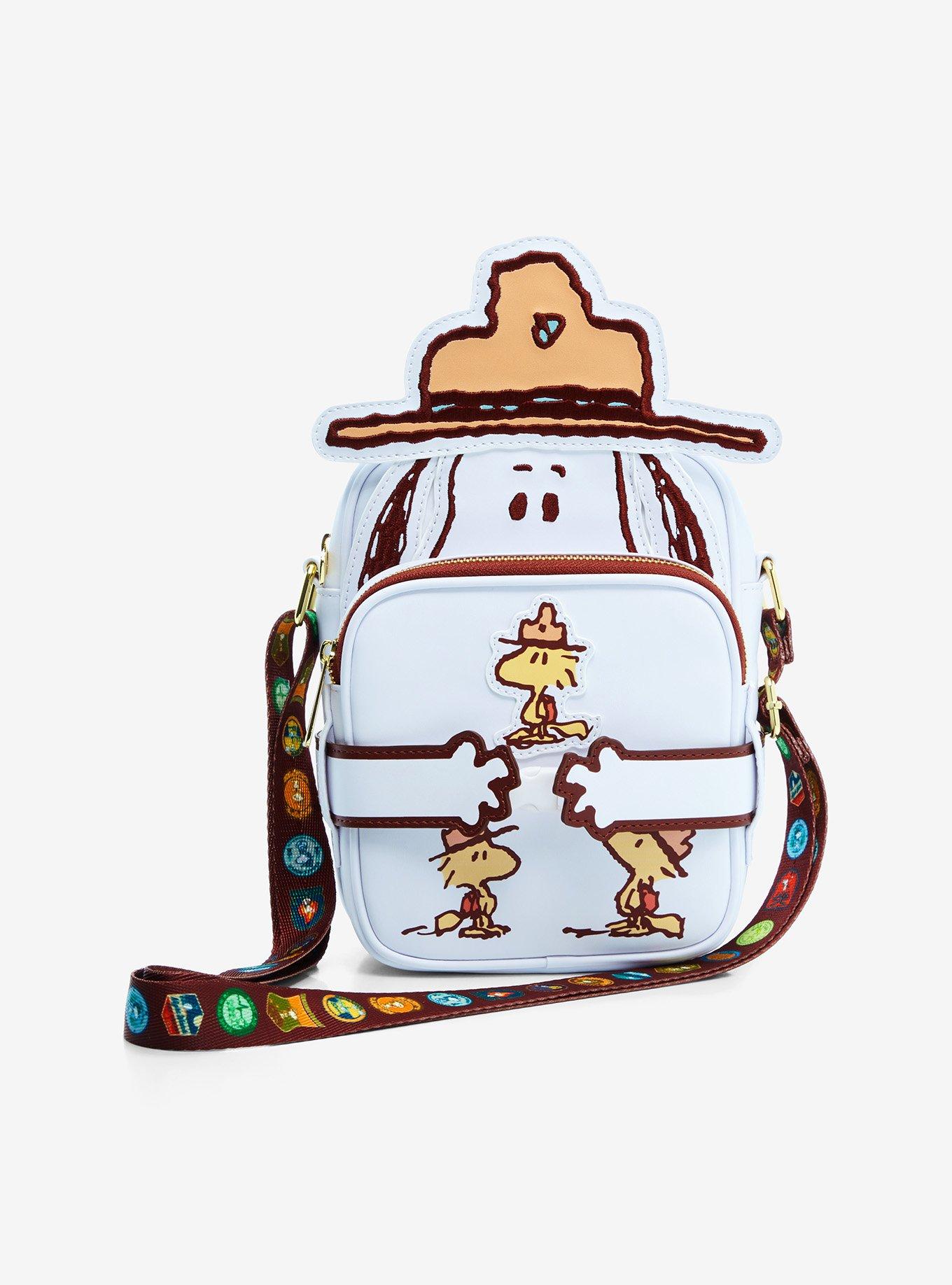 【Loungefly】Peanuts スヌーピー リース クロスボディバッグ Loungefly Peanuts Snoopy Woodstock Light Up Wreath Crossbody