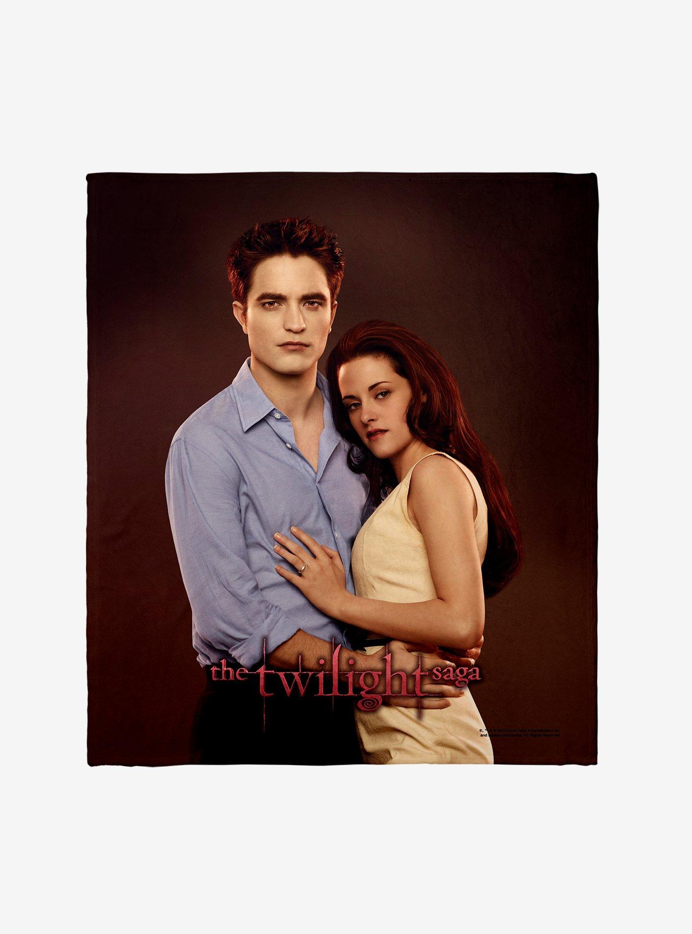 Twilight Edward & Bella Throw Blanket