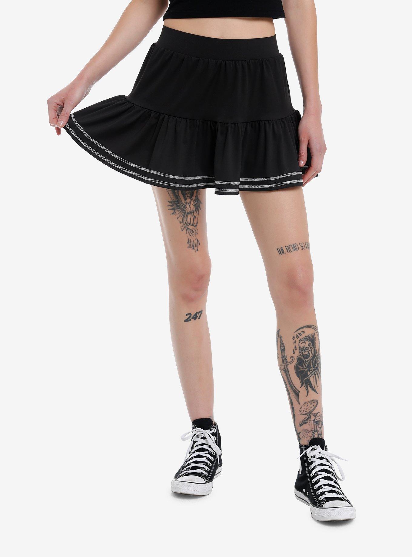 Social Collision Black & White Contrast Stitch Tiered Active Skort, BLACK, hi-res