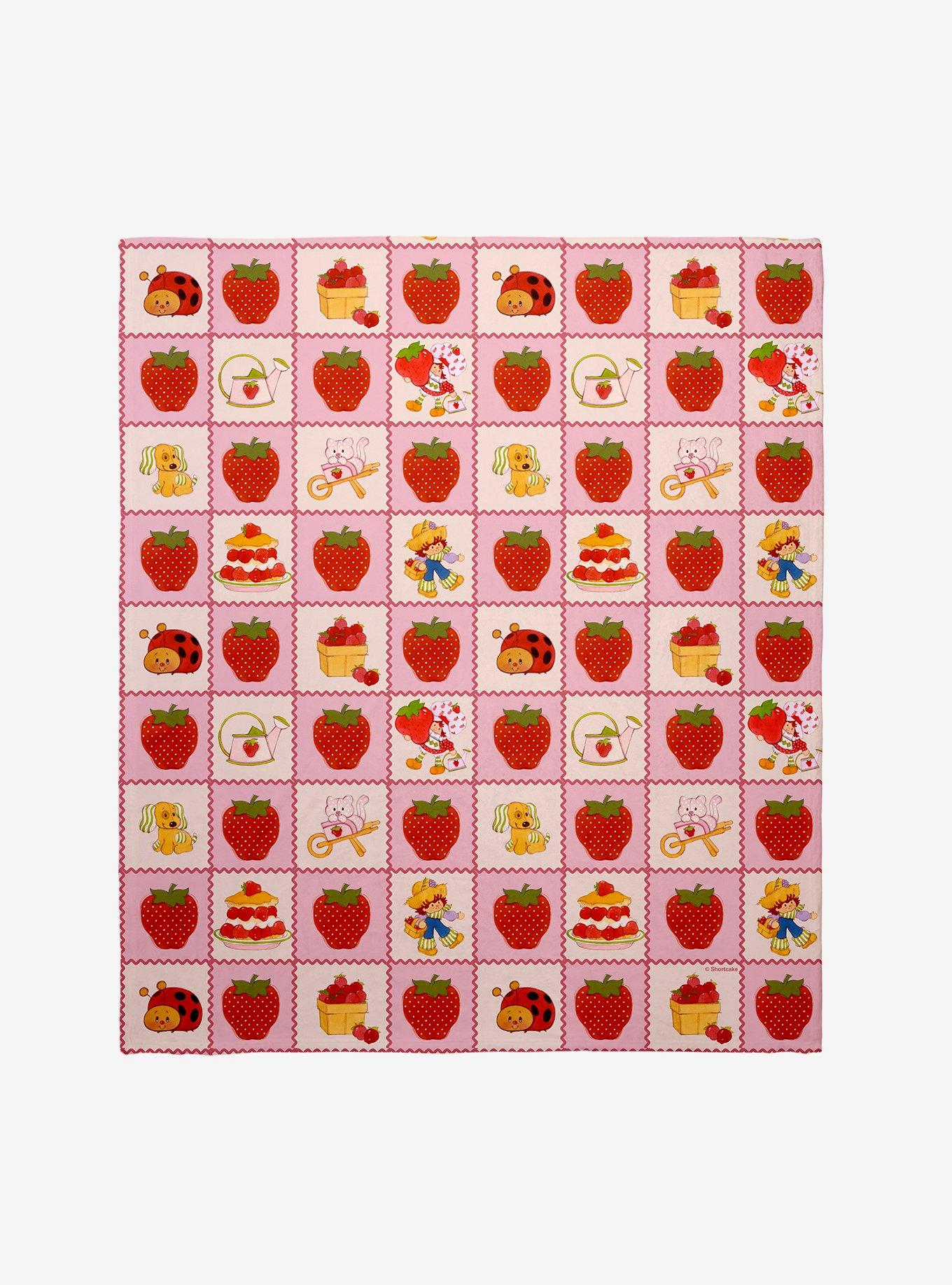 Strawberry shortcake blanket discount throw