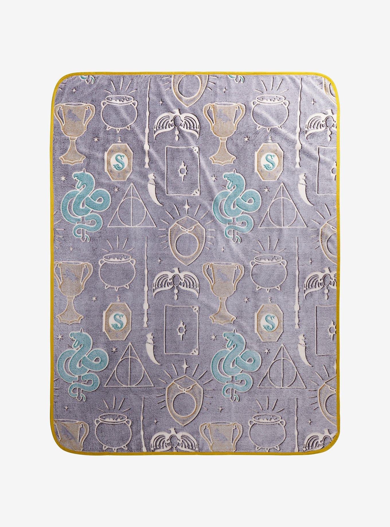 Harry Potter Horcruxes Throw Blanket, , hi-res