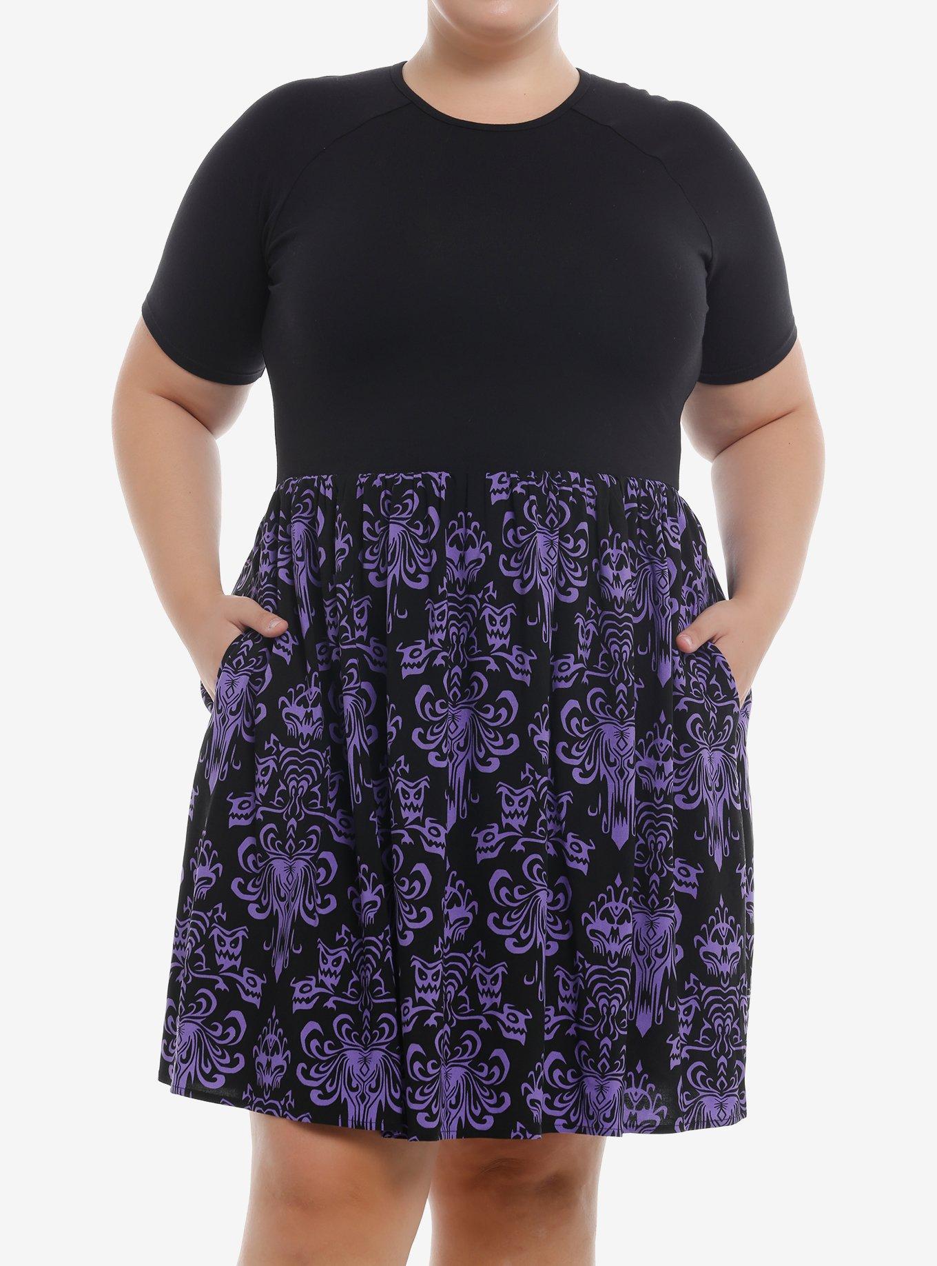 Her Universe Disney The Haunted Mansion Wallpaper T-Shirt Dress Plus Size Her Universe Exclusive, BLACK  PURPLE, hi-res