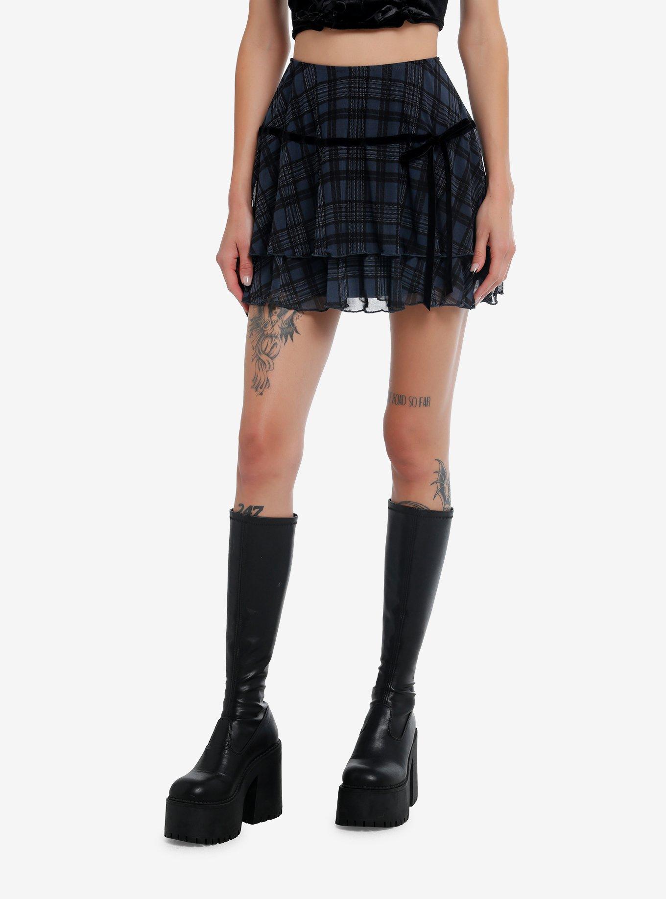 Social Collision Black & Blue Grey Plaid Tiered Skirt, BLACK, hi-res