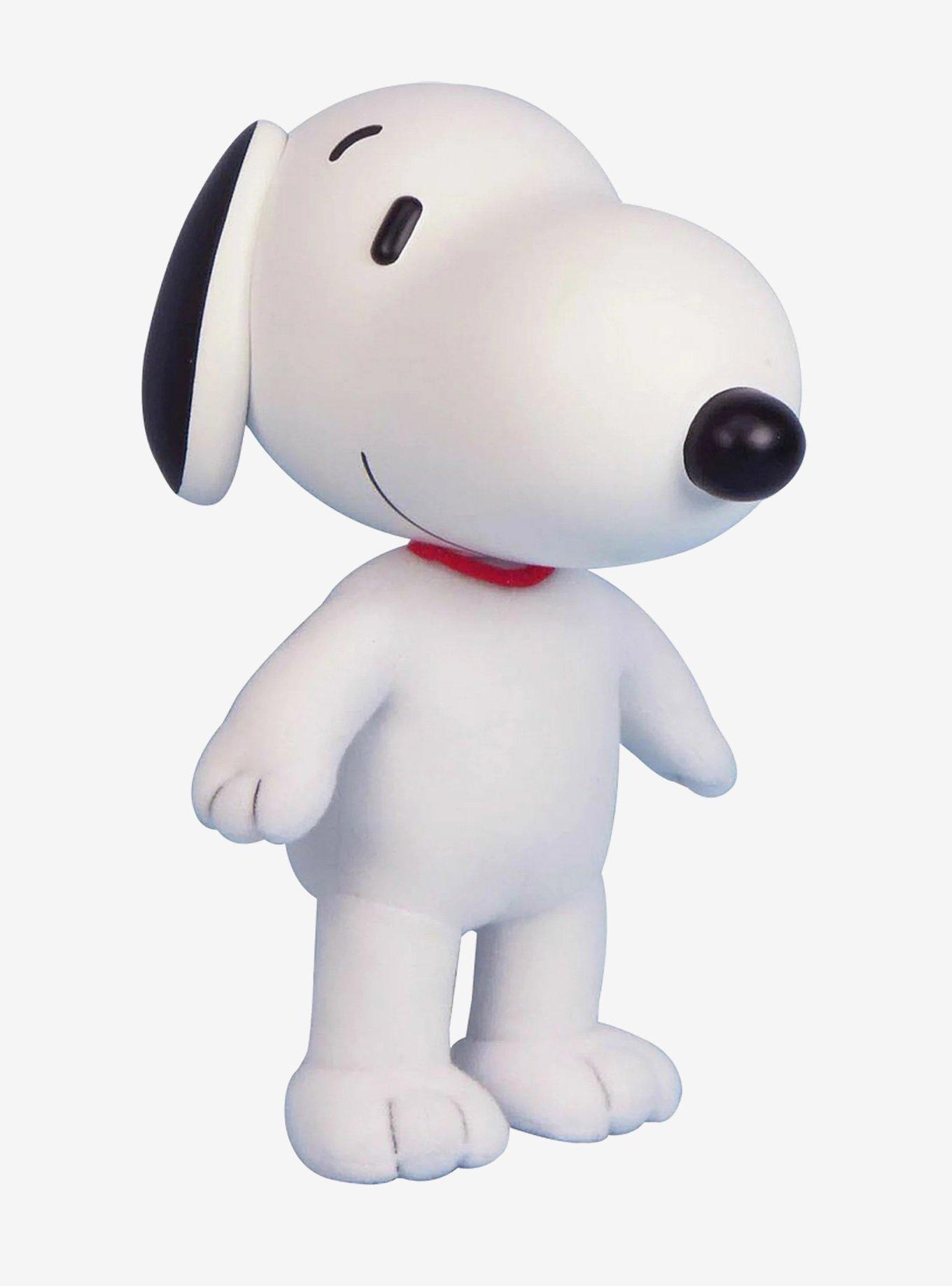 Great Eastern Entertainment Peanuts FigureKey Snoopy 8 Inch Plush, , hi-res