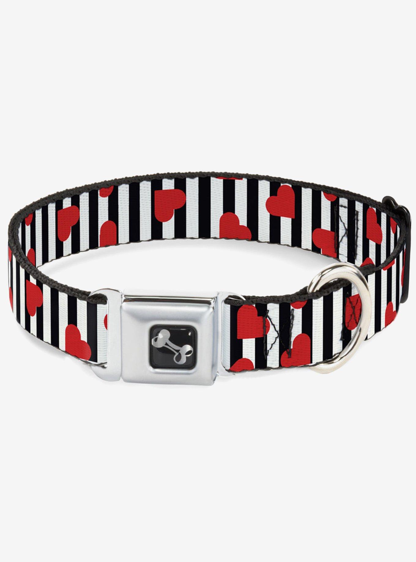 Hearts Scattered Stripe Seatbelt Buckle Dog Collar, RED, hi-res