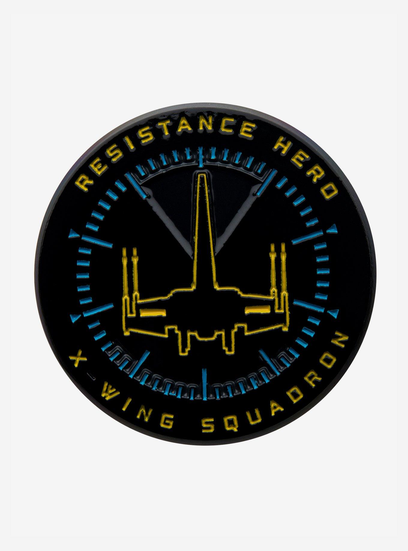 Star Wars Episode 9 Resistance Hero Glow In The Dark Base Metal Pin, , hi-res