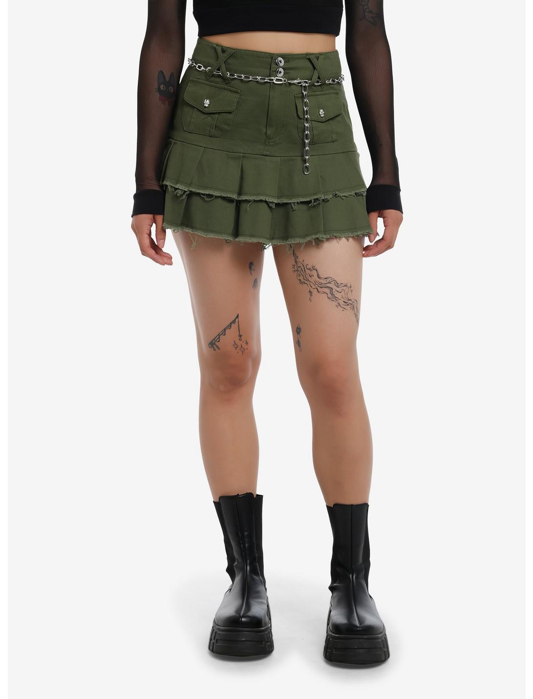 Social Collision Green Tiered Pleated Skirt With Belt | Hot Social Collision Green Tiered Pleated Skirt With Belt | Hot