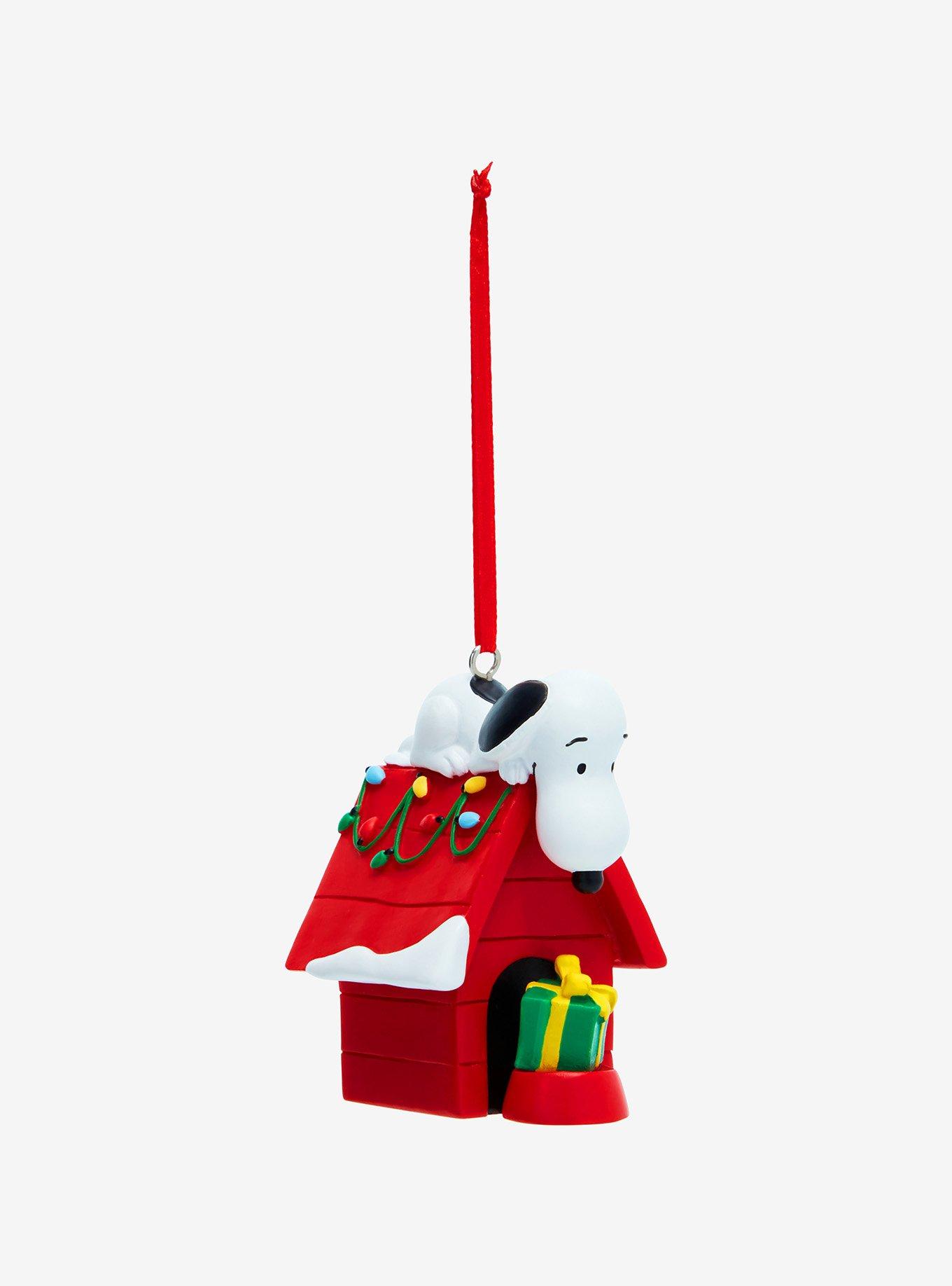 Hallmark Ornaments Peanuts Snoopy Doghouse Holiday Ornament, , hi-res