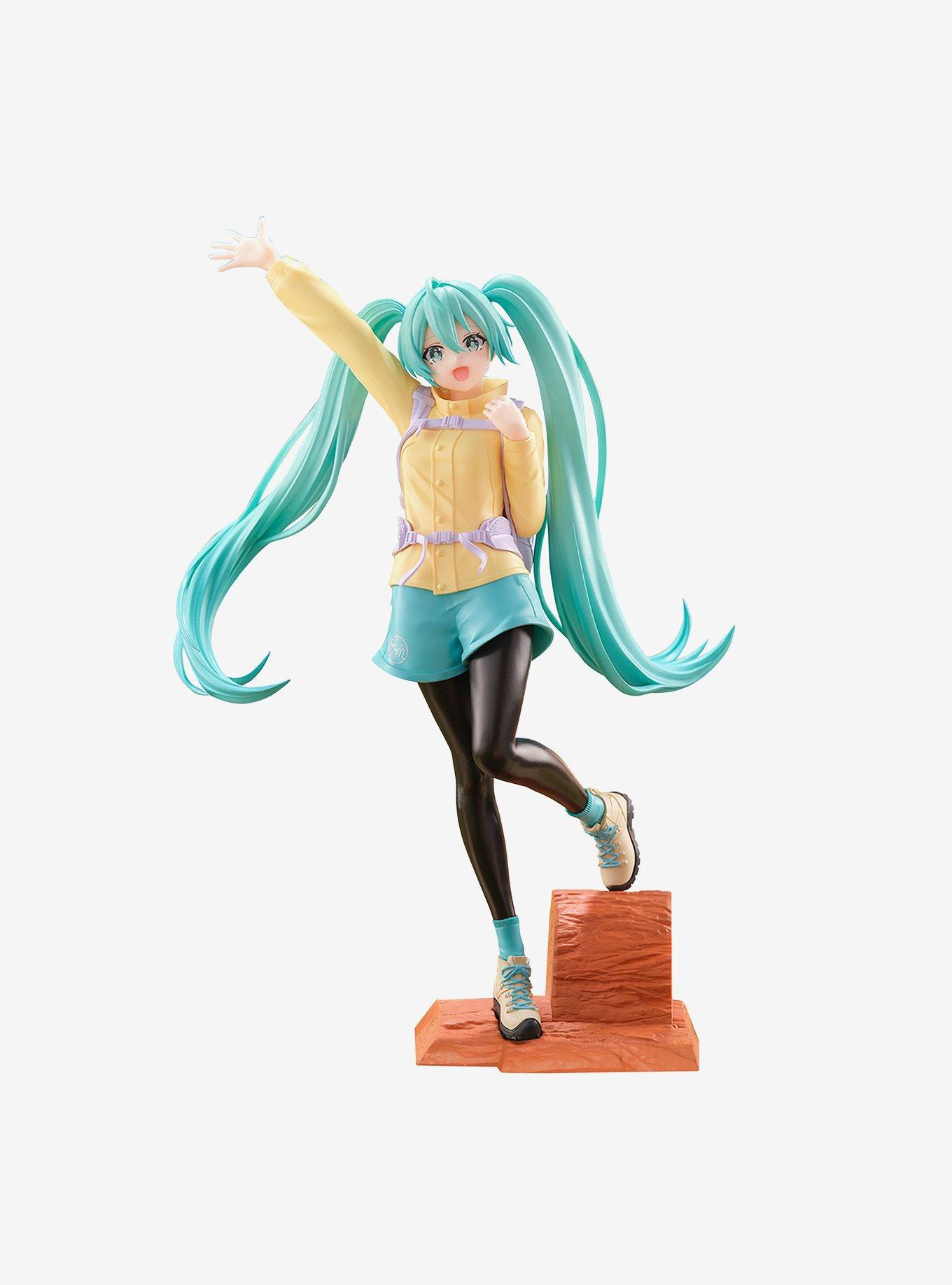 Banpresto Hatsune Miku Holiday Memories (Mountain Climbing) Figure, , hi-res