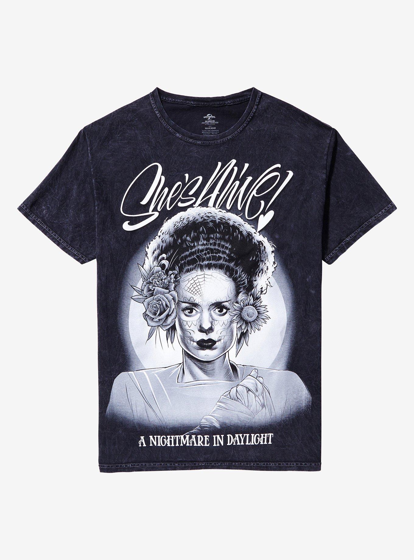 Universal Monsters X Maxx242 Frankenstein & The Bride Of Frankenstein She's Alive T-Shirt, MULTI, hi-res
