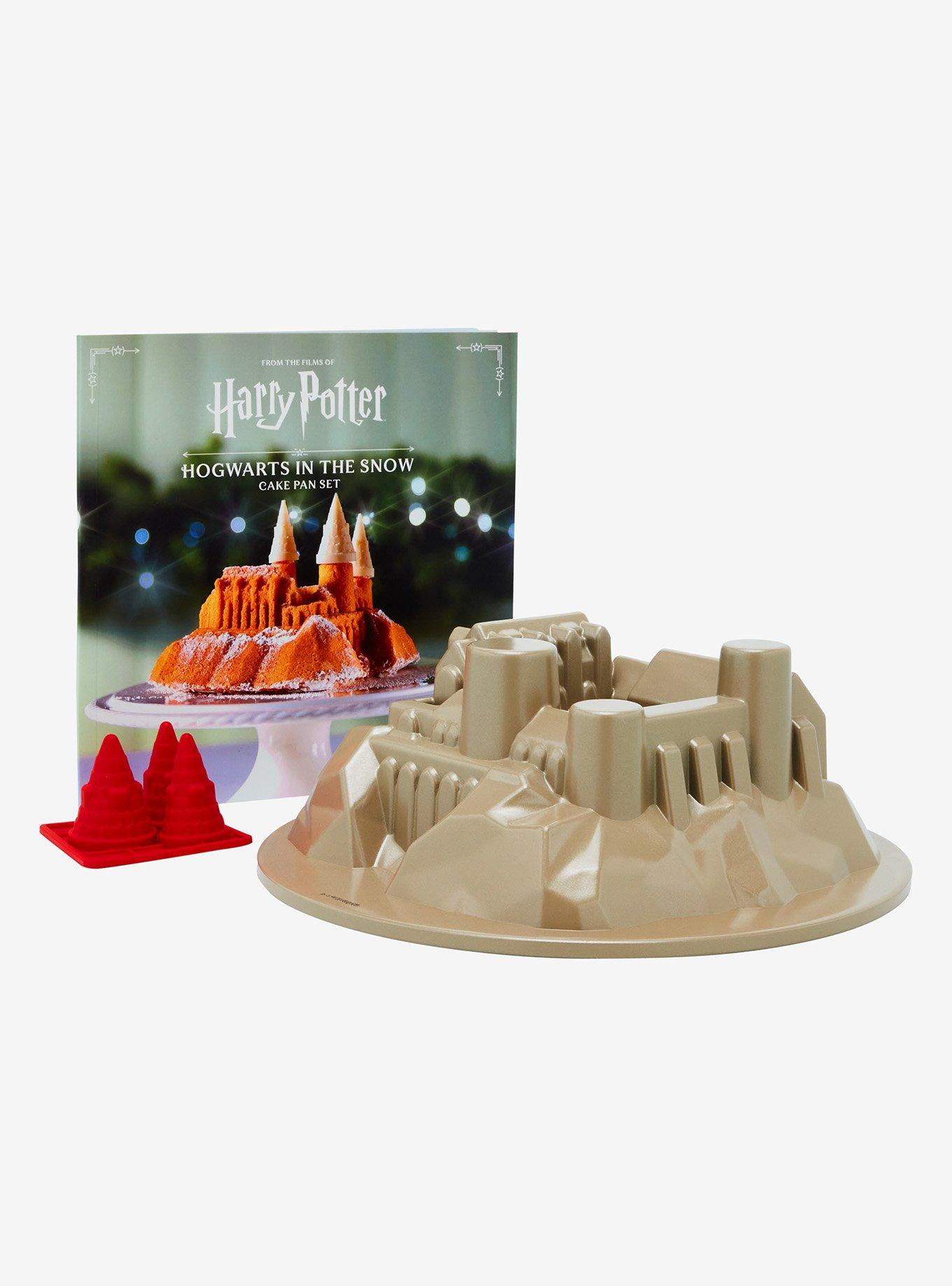 Harry Potter Hogwarts in the Snow Cake Pan Set, , hi-res