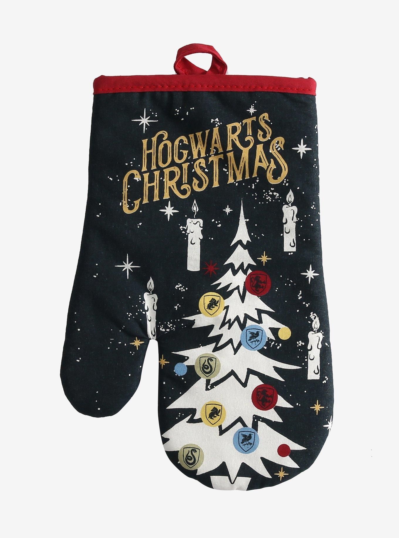 Harry Potter Hogwarts Christmas Oven Mitt, , hi-res