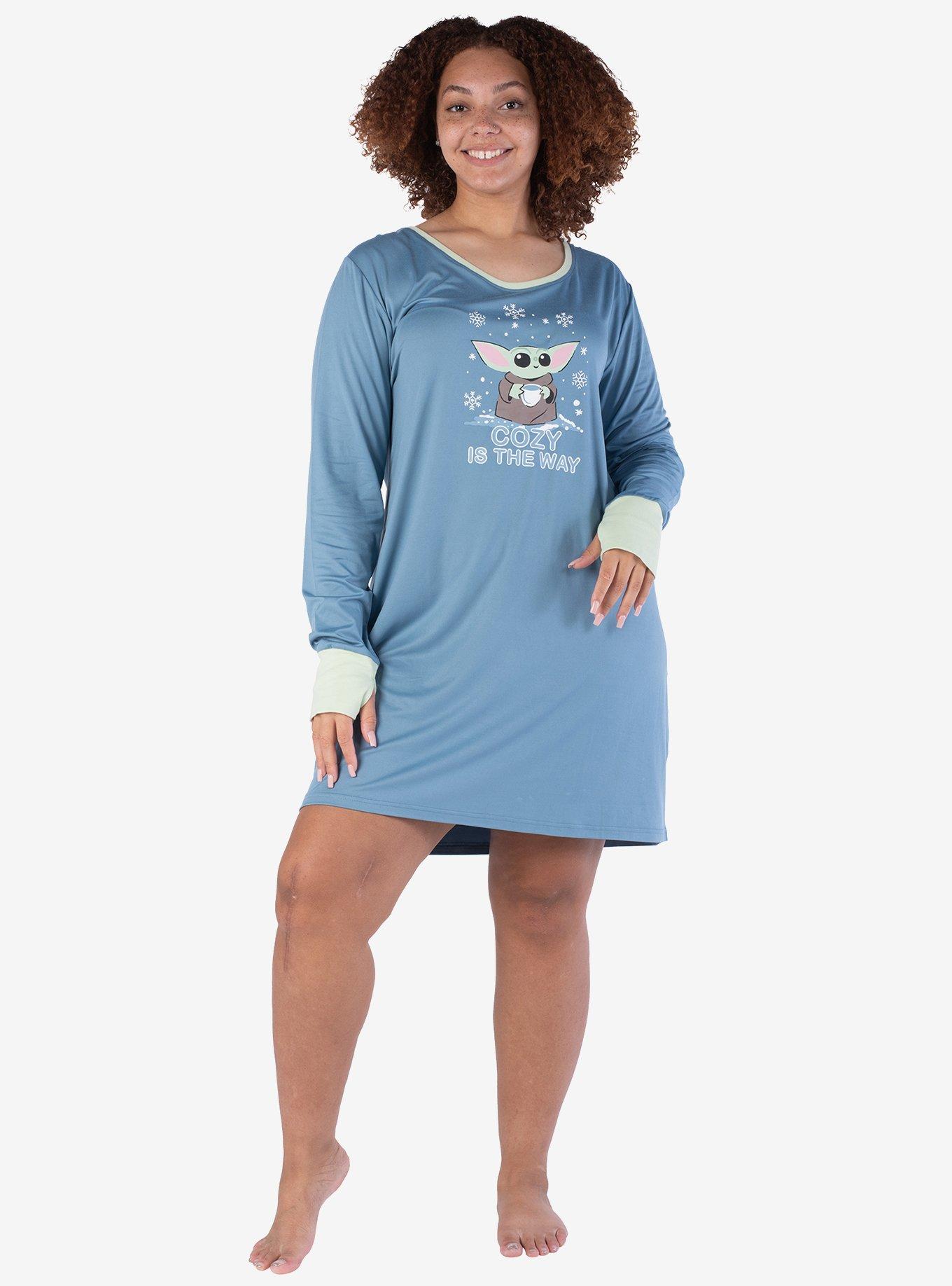 Star Wars The Mandalorian Snowy Winter Grogu Nightshirt Plus