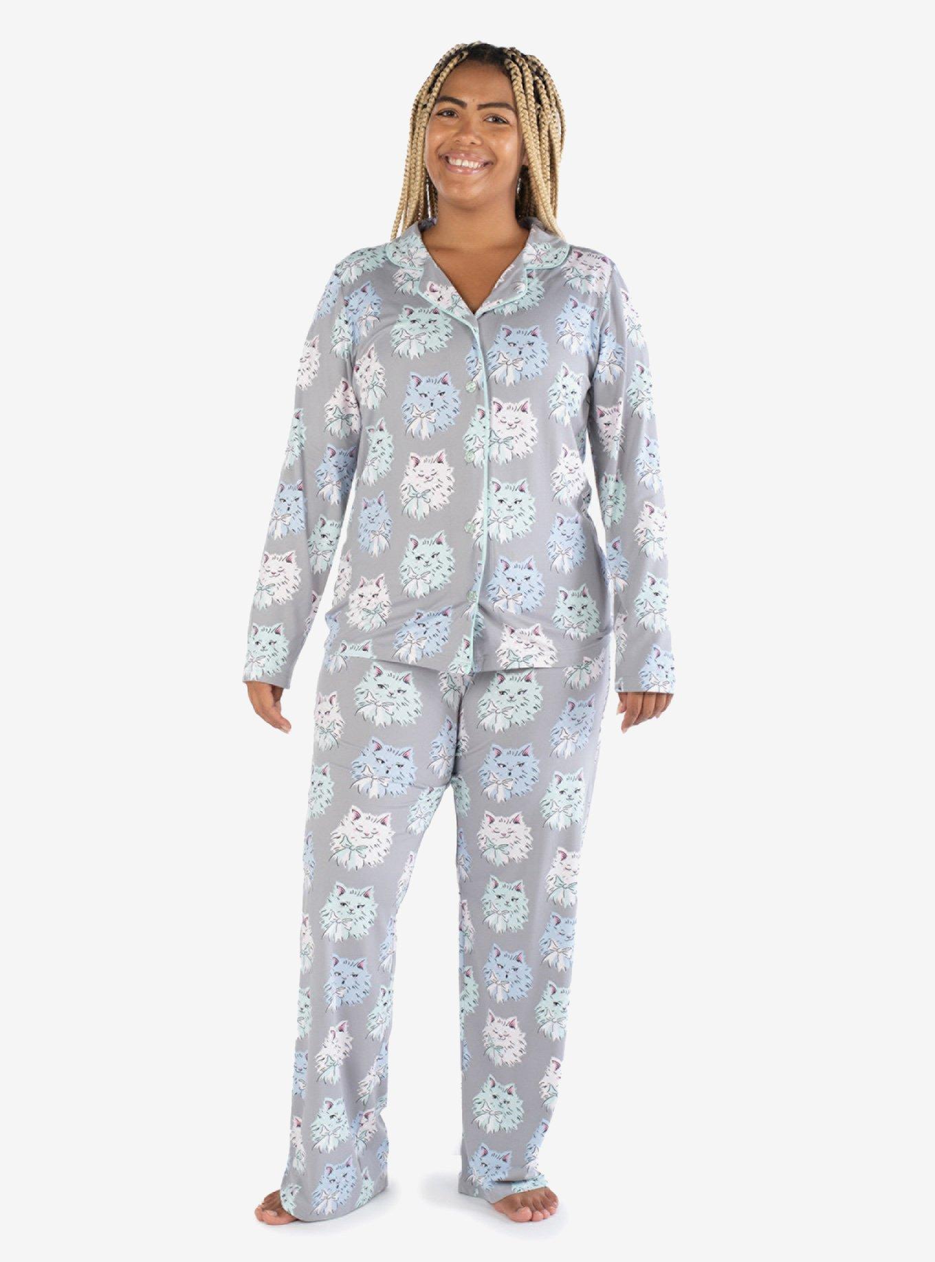 Fluffiest Cat Notch Collar Pajama Set, CATS-GREY, hi-res