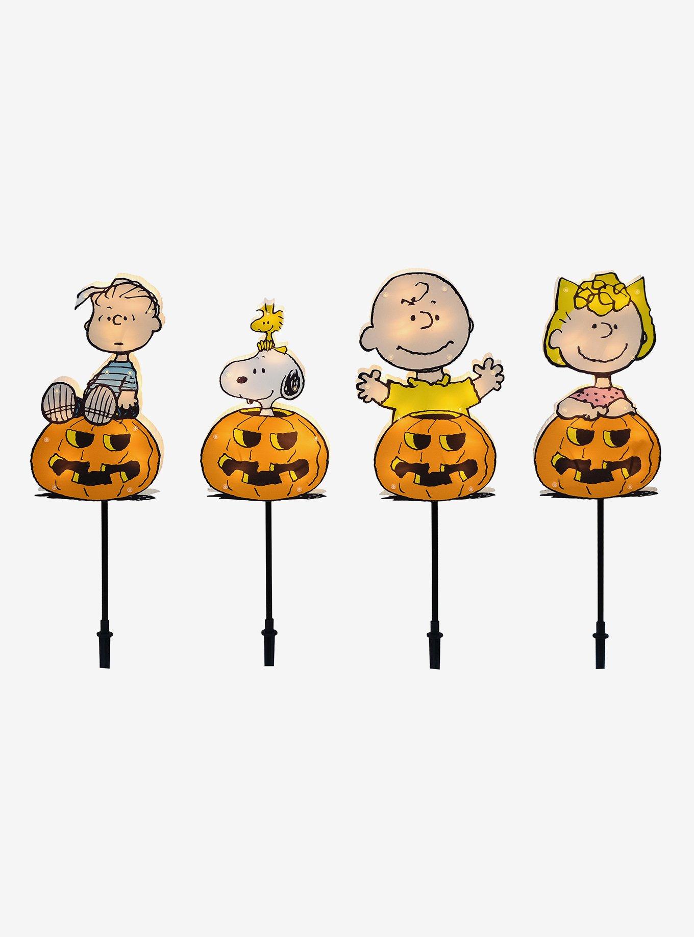 Peanuts Great Pumpkin Gang PreLit Pathway Markers, , hi-res