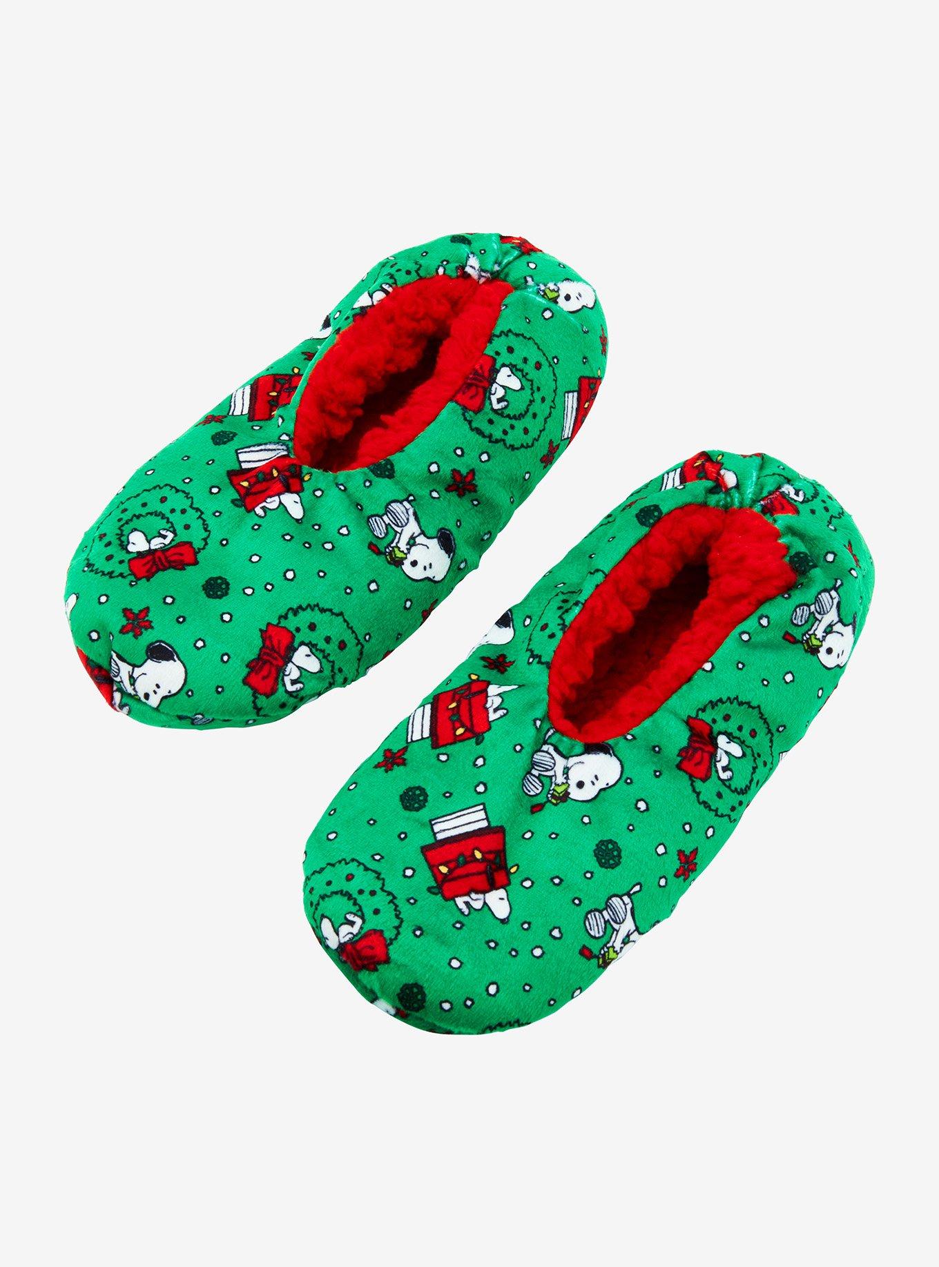 Peanuts Snoopy Holiday Youth Cozy Slipper Socks, , hi-res