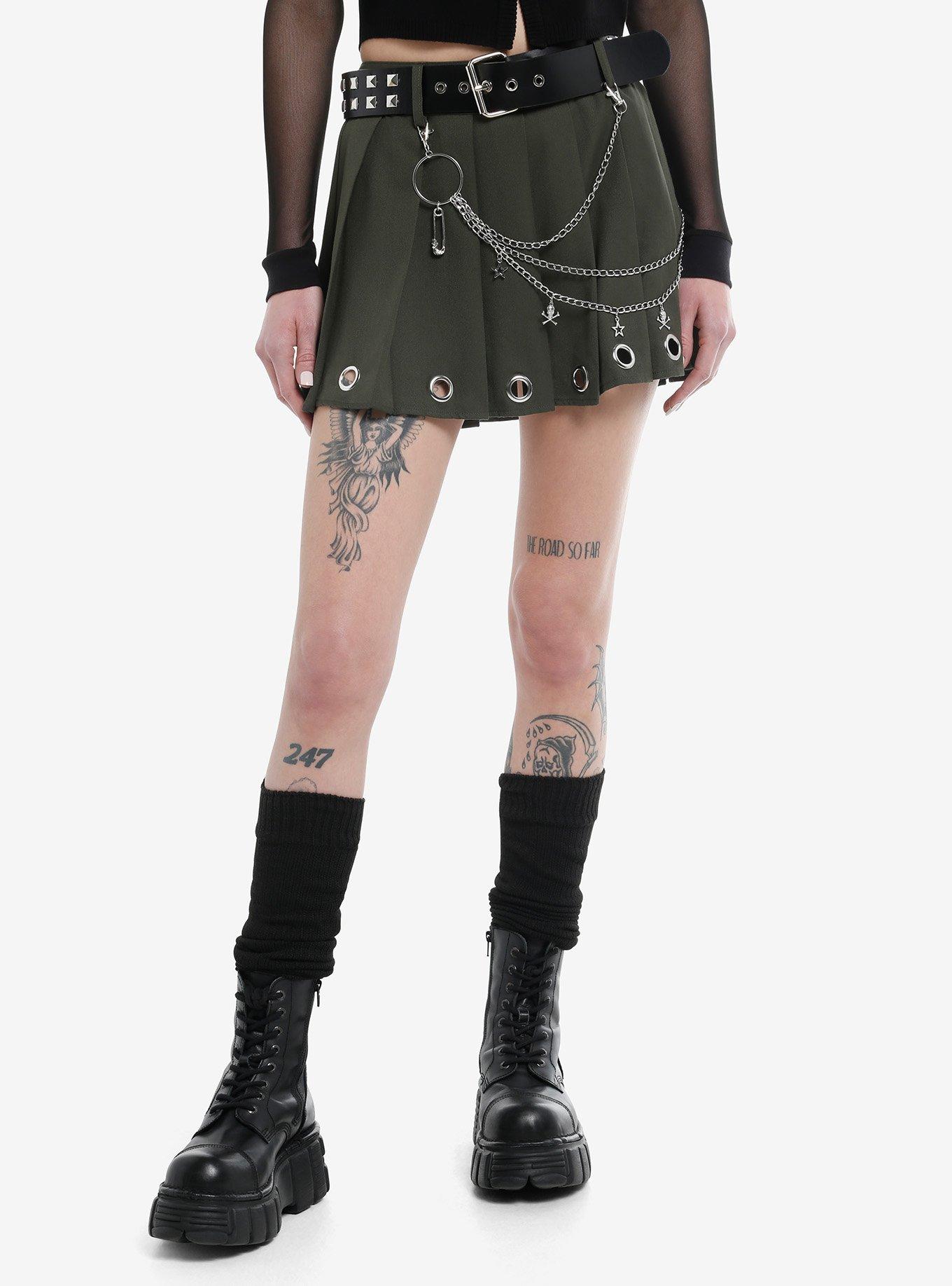 Social Collision Olive Grommet Pleated Skirt With Belt | Hot