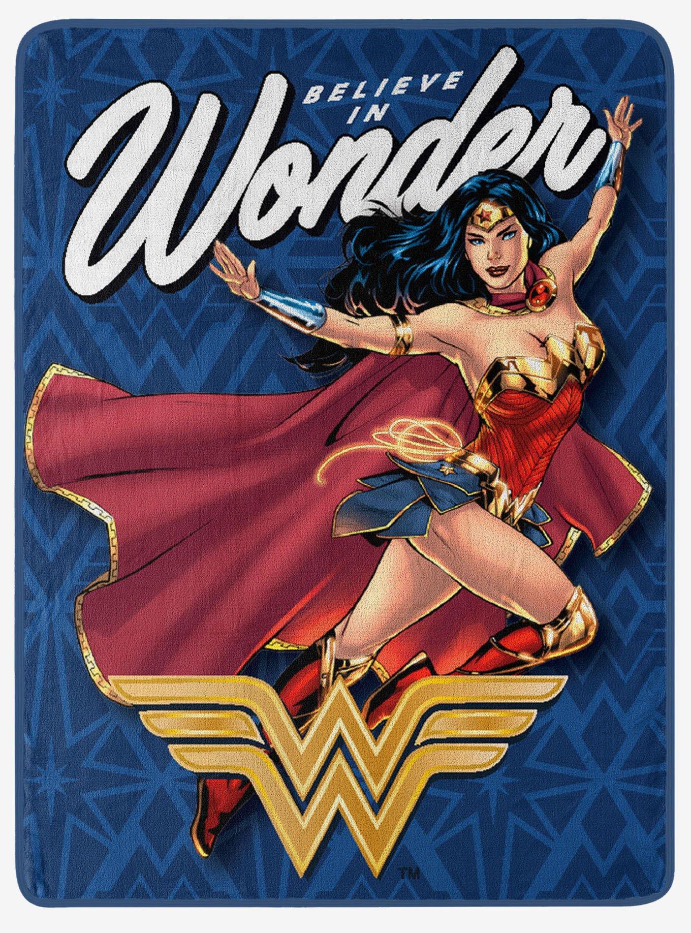 DC Comics Wonder Woman Believe In Wonder Micro Raschel Throw, , hi-res