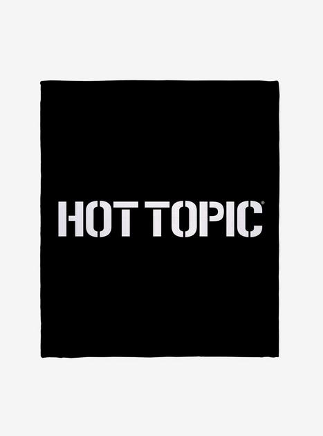 Hot Topic Stencil Logo Throw Blanket - WHITE | Hot Topic
