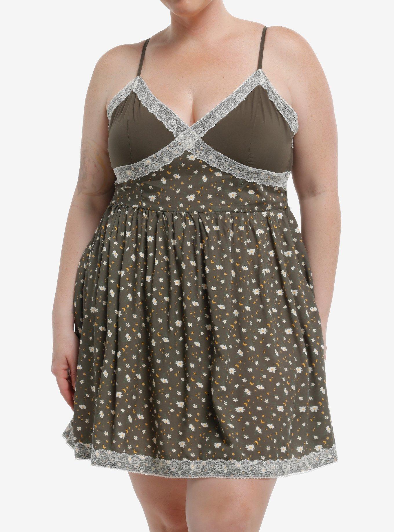 Thorn & Fable Green Floral Lace Slip Dress Plus Size, , hi-res