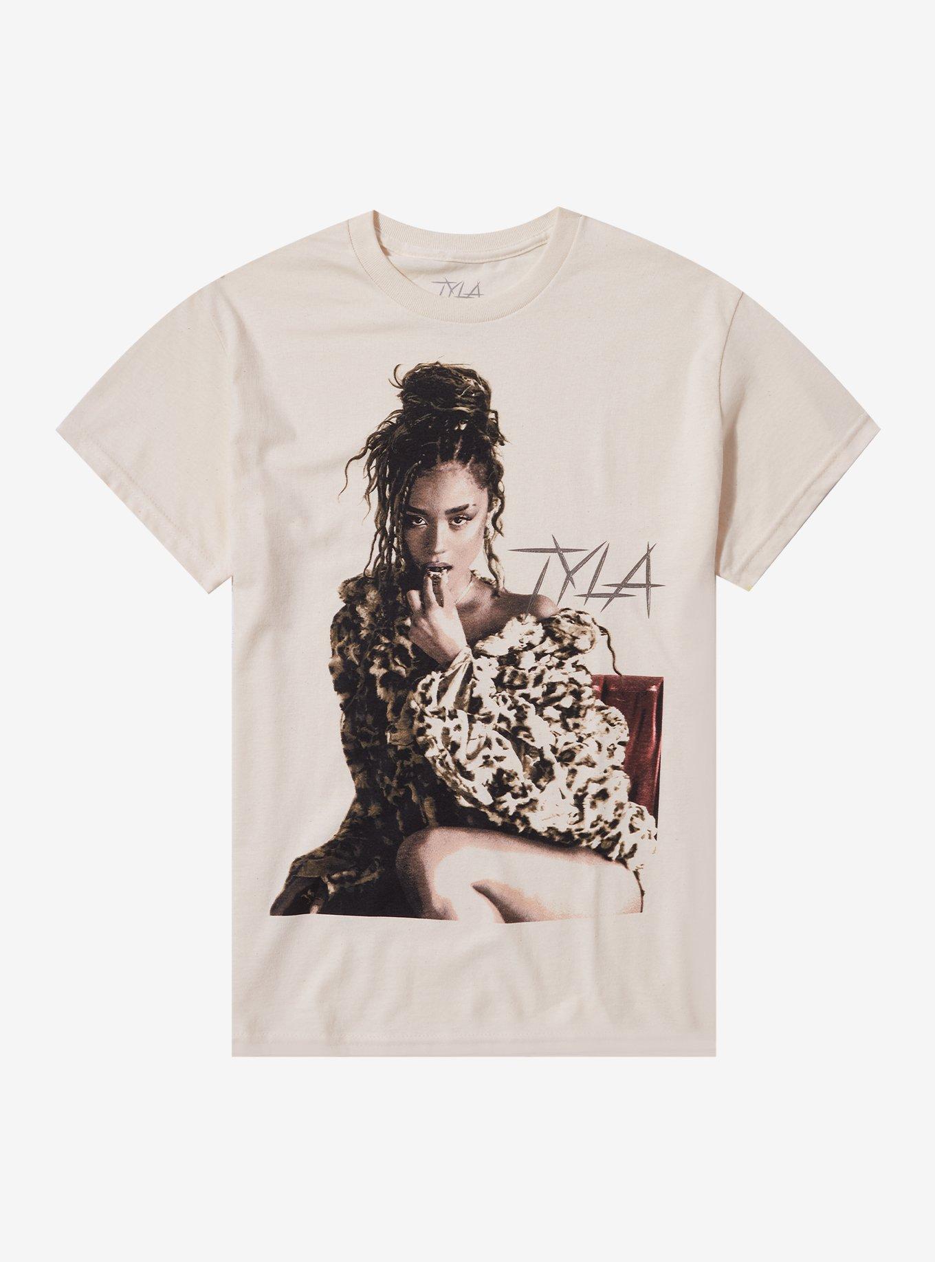 Tyla Sitting Portrait Boyfriend Fit Girls T-Shirt, , hi-res