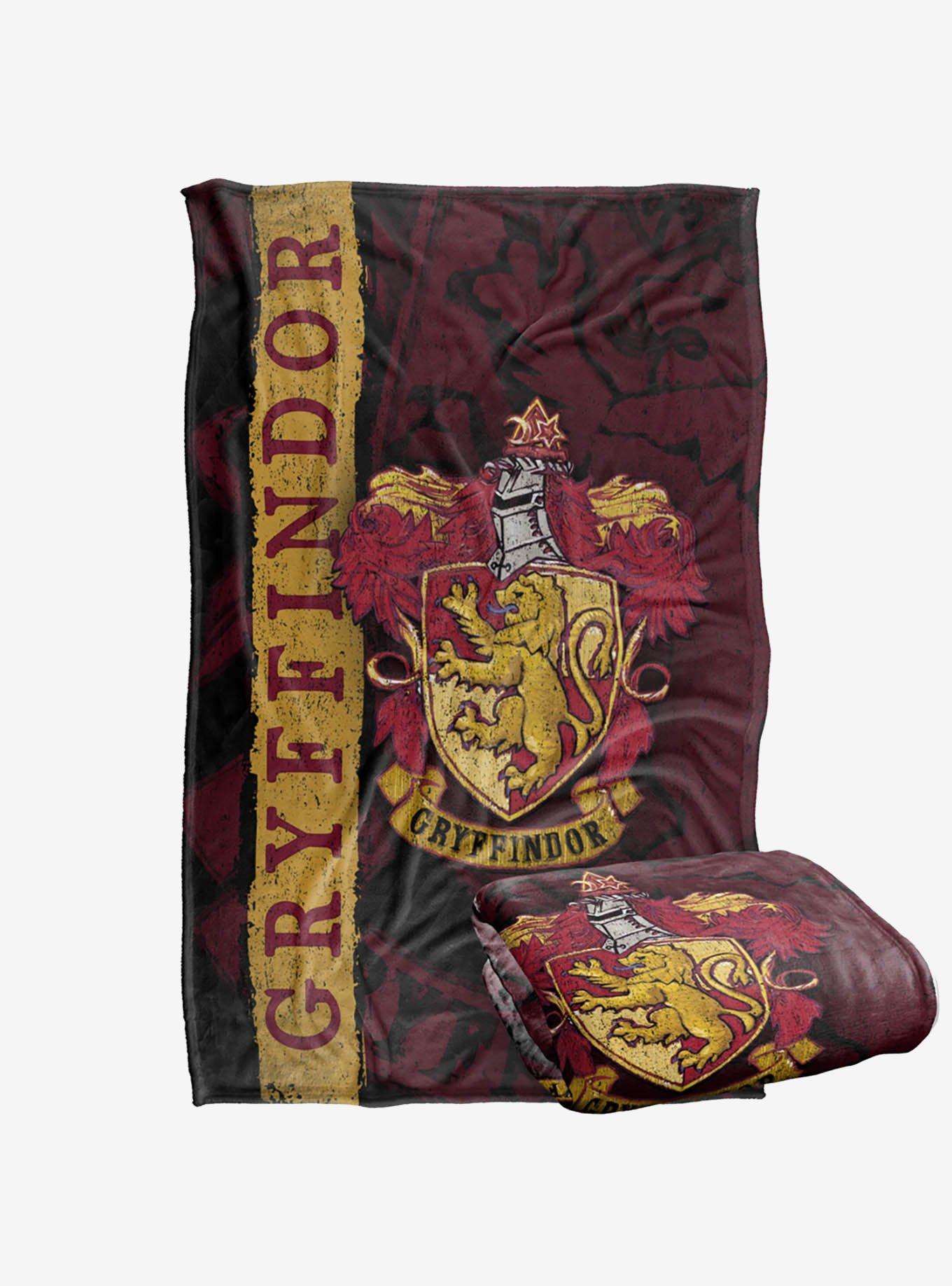 Harry Potter Gryffindor House Crest 36x58" Throw Blanket, , hi-res