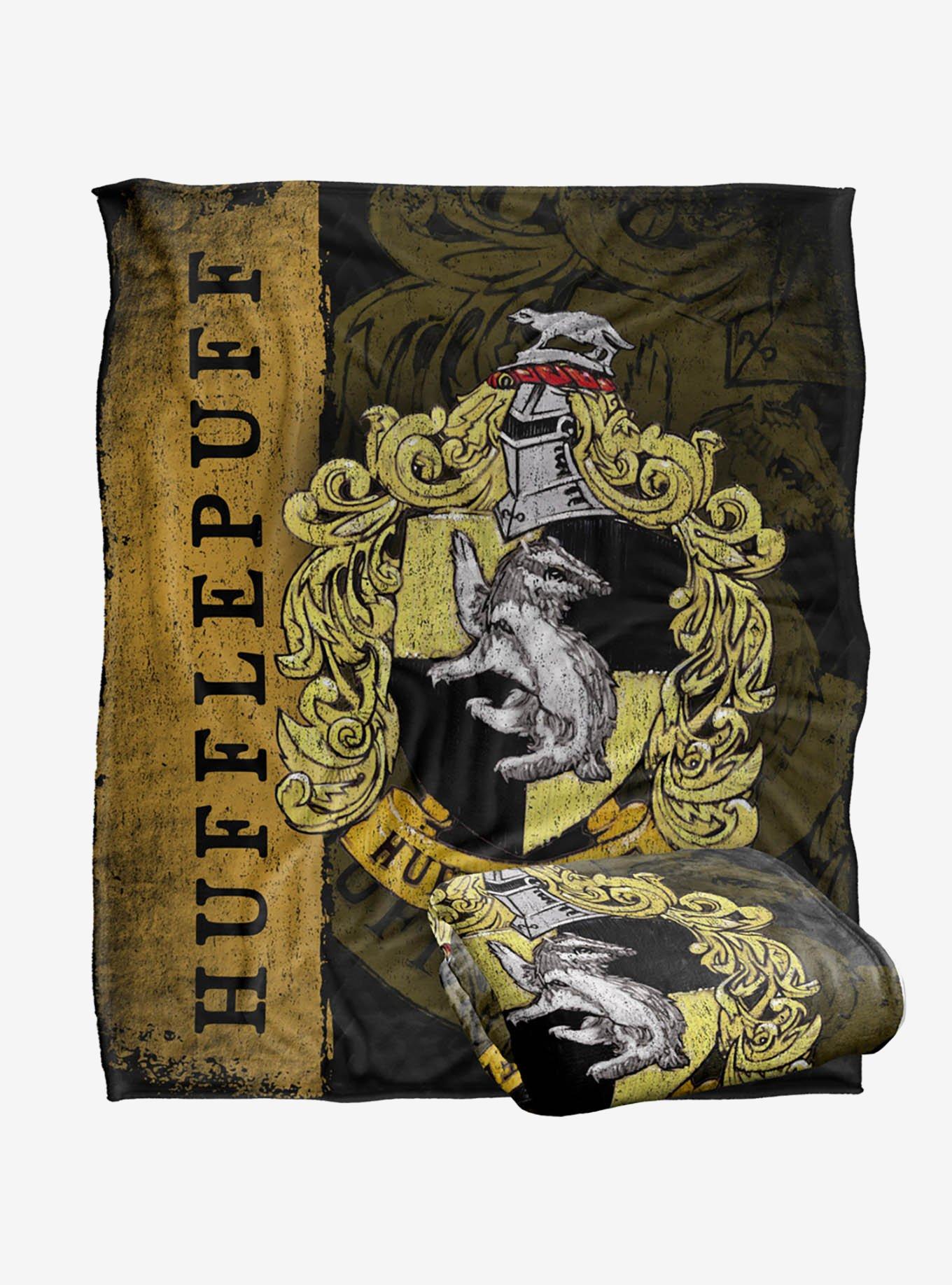 Harry Potter Hufflepuff House Crest 50x60" Throw Blanket, , hi-res