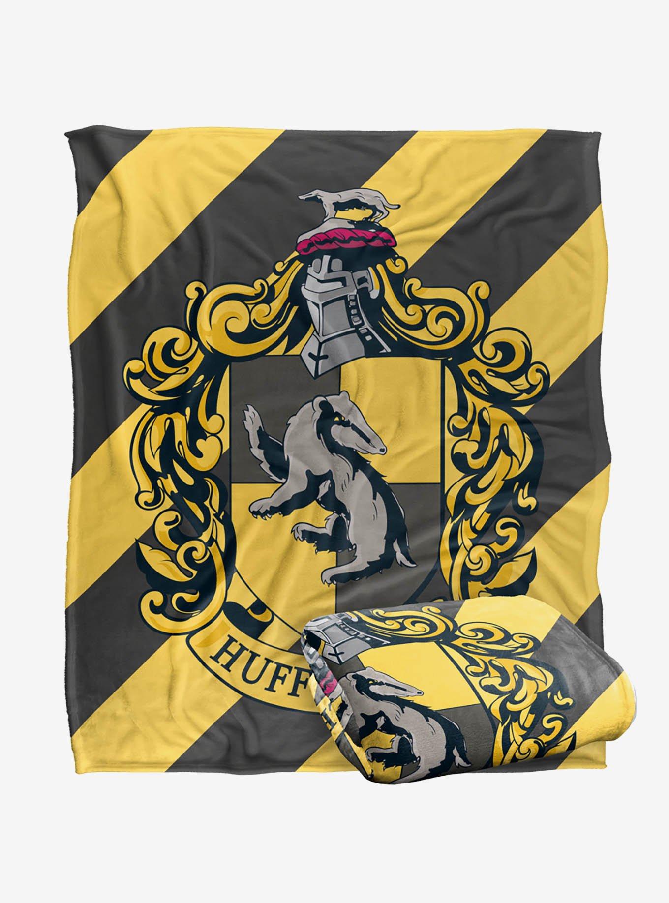 Harry Potter Stripe Hufflepuff Crest 36x58" Throw Blanket, , hi-res