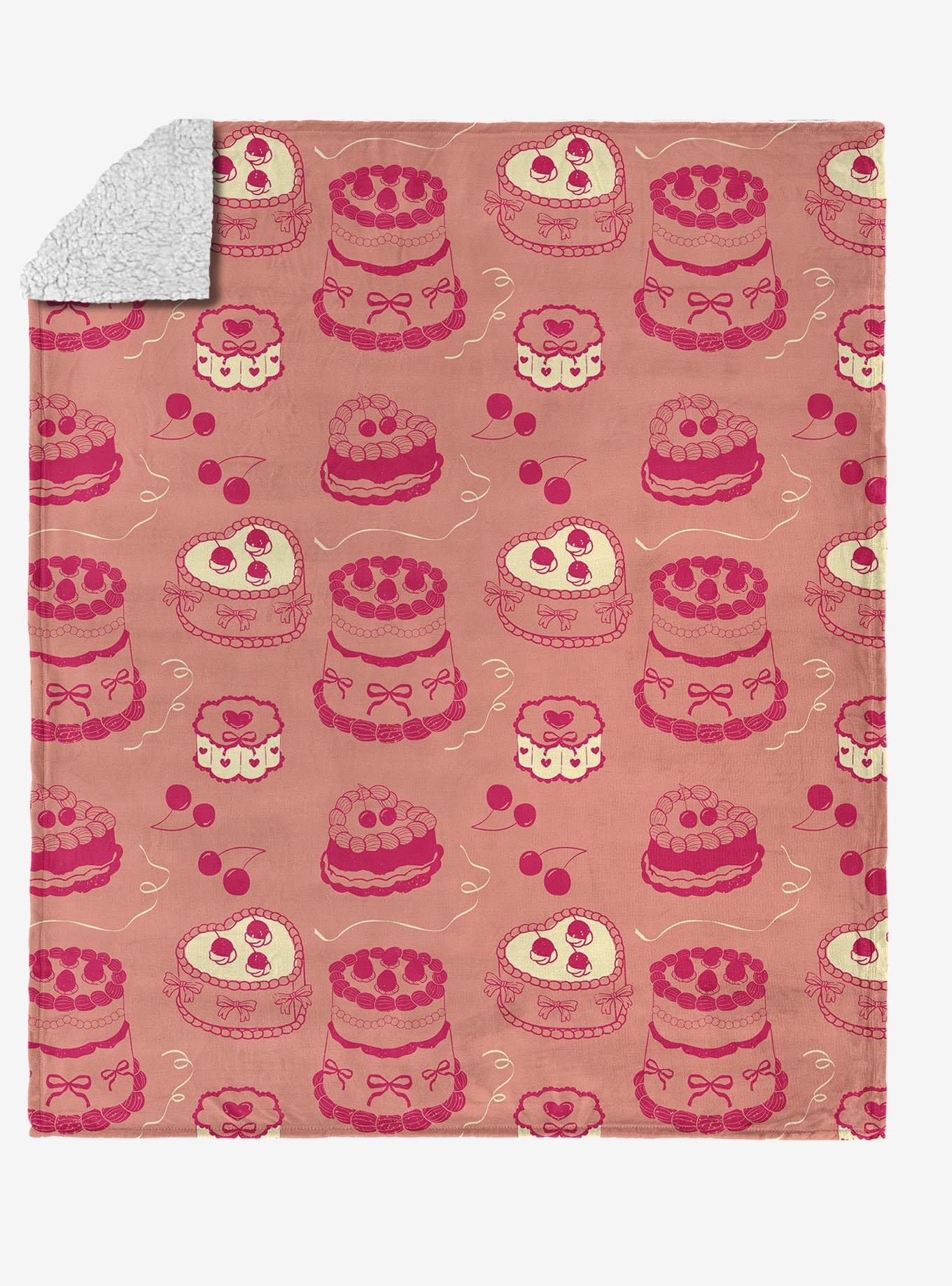 Valentine's Day Cakes Silk Touch Sherpa Throw Blanket, , hi-res