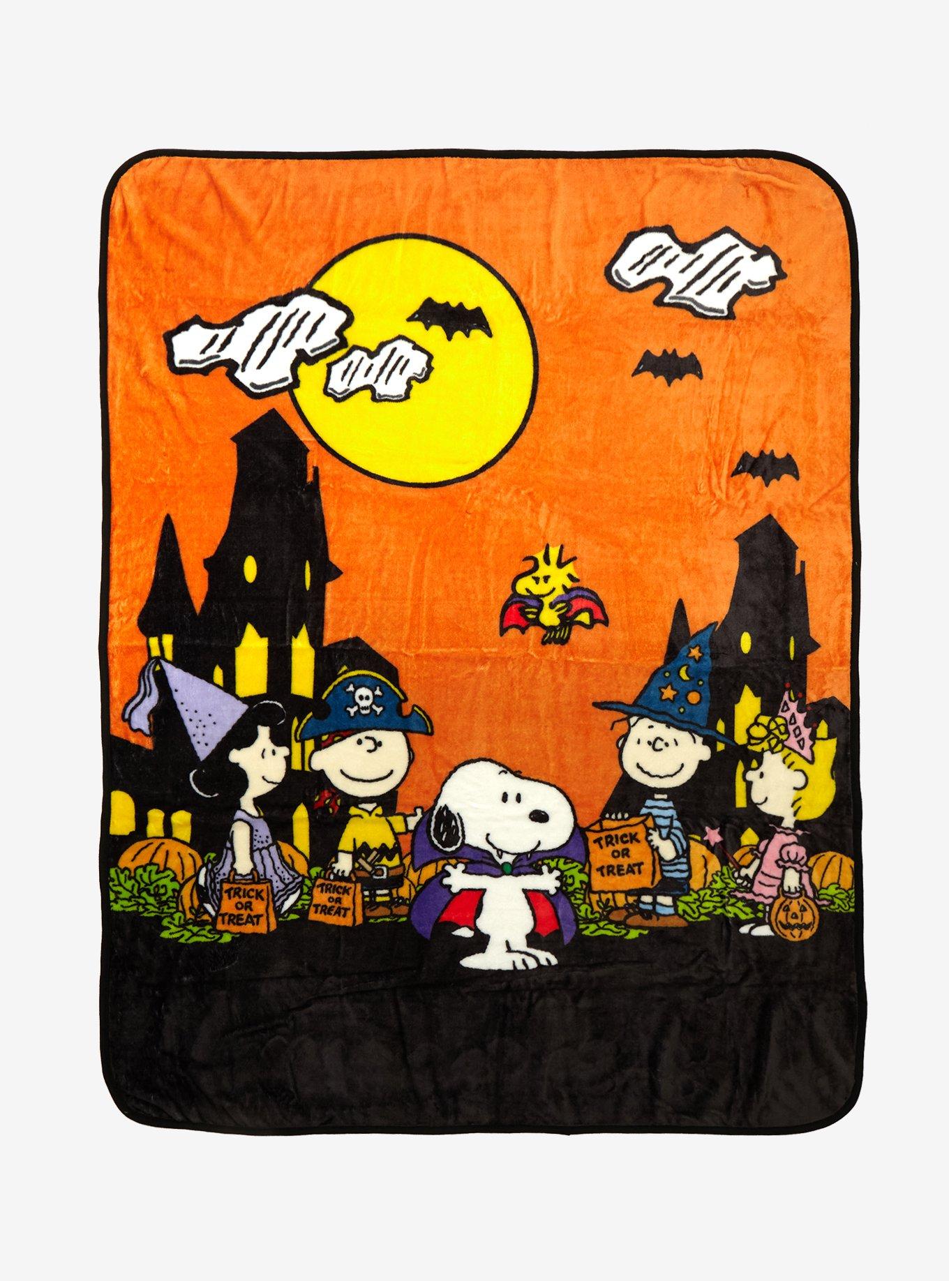 Peanuts Halloween Throw Blanket