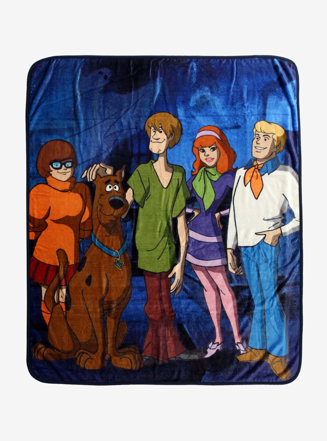 Scooby-Doo! Mystery Gang Throw Blanket, , hi-res