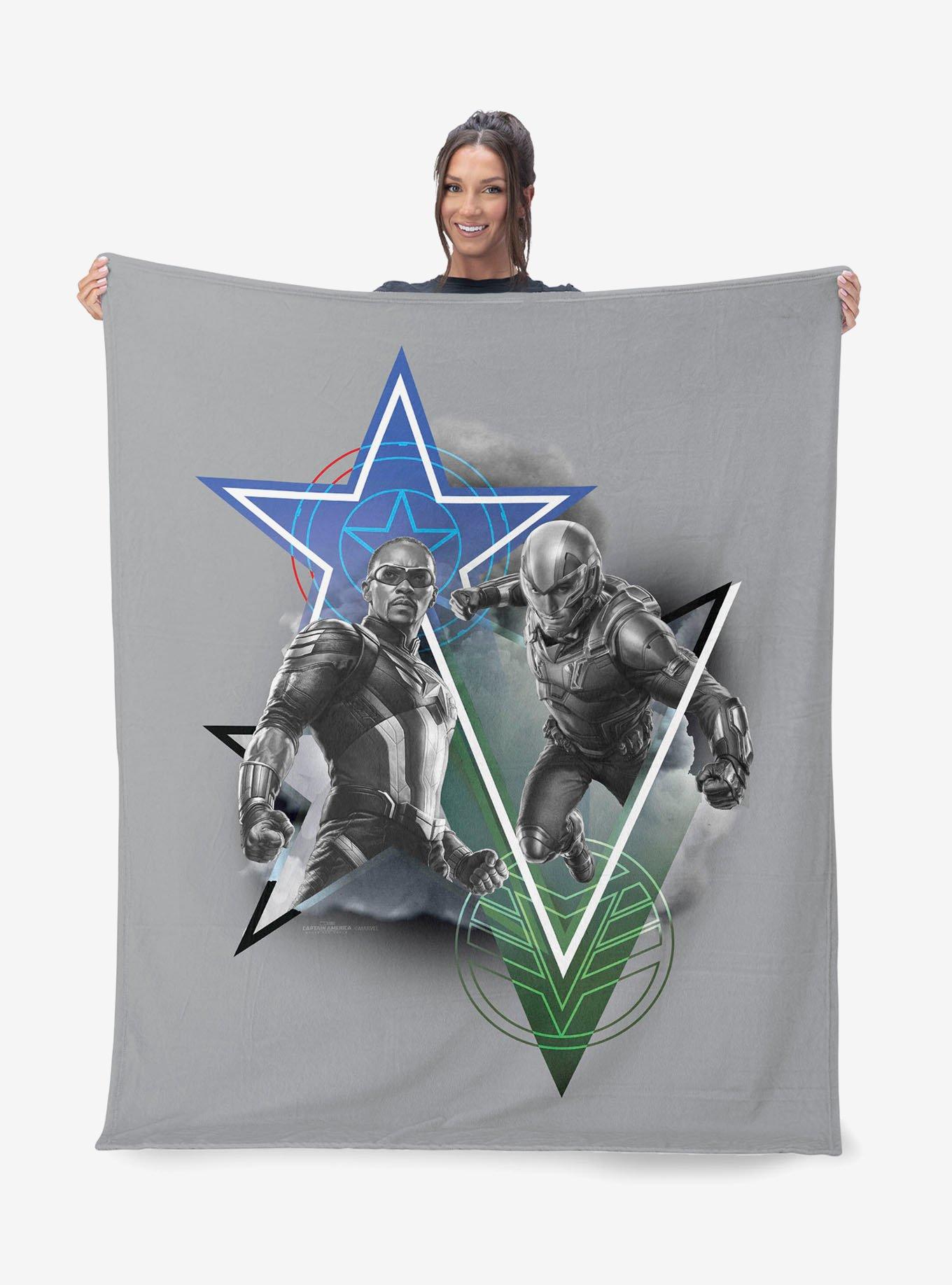 Marvel Captain America: Brave New World Expert Fighters Silk Touch Sherpa Throw Blanket, , hi-res