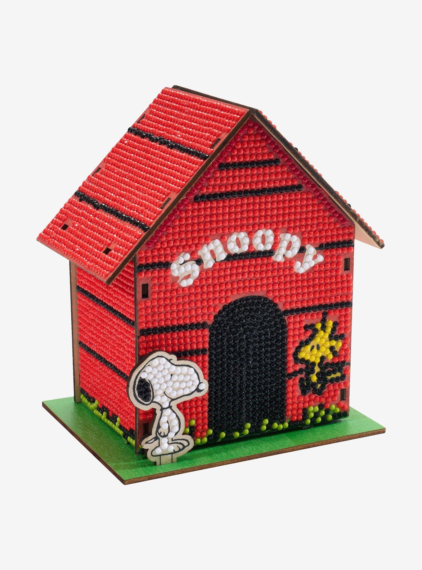 新品 Kith for Peanuts Snoopy Doghouse Kith x Peanuts Snoopy Doghouse Plush Multicolor - FW23 - US