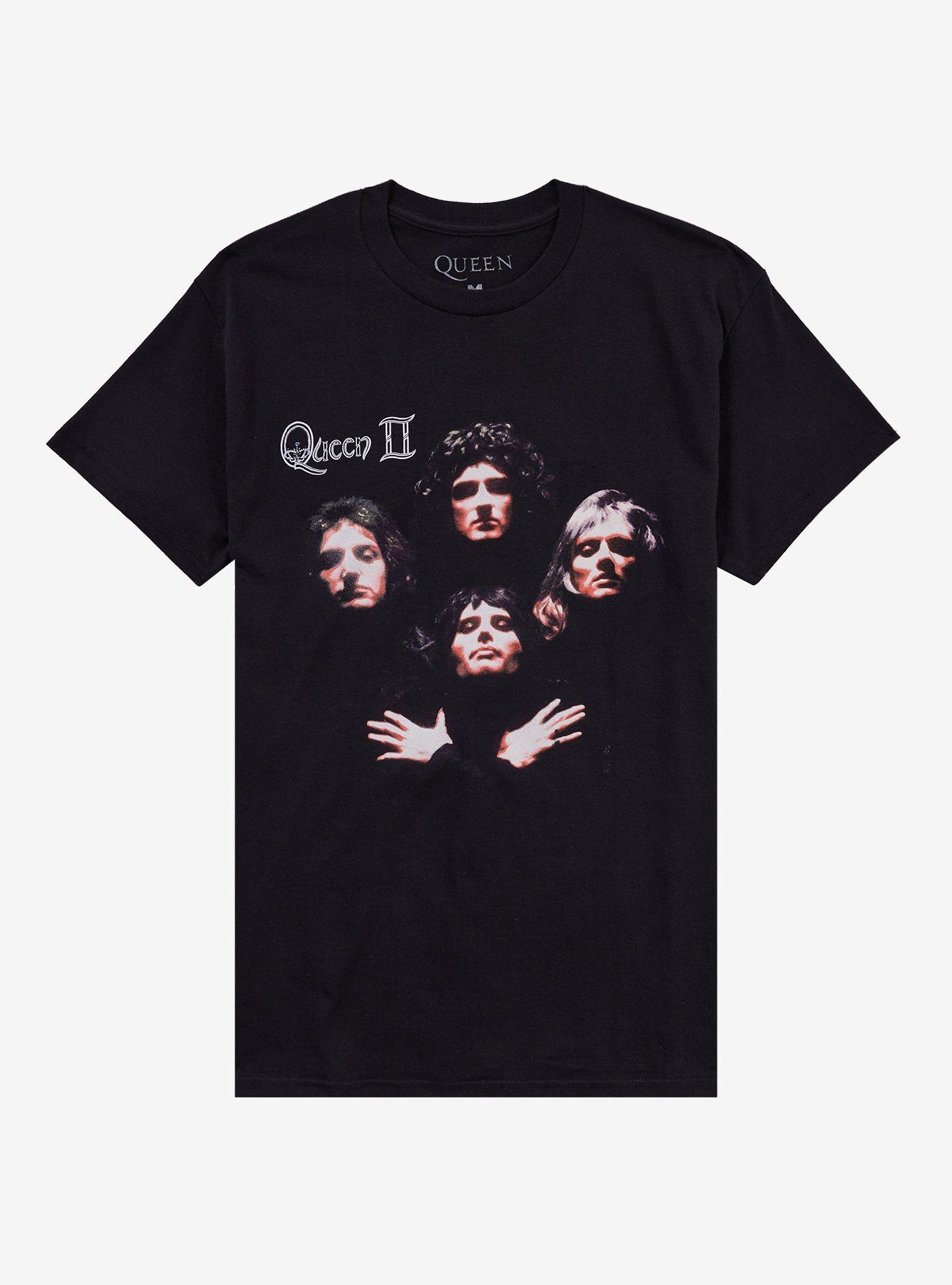 Queen II Tracklist T-Shirt Hot Topic