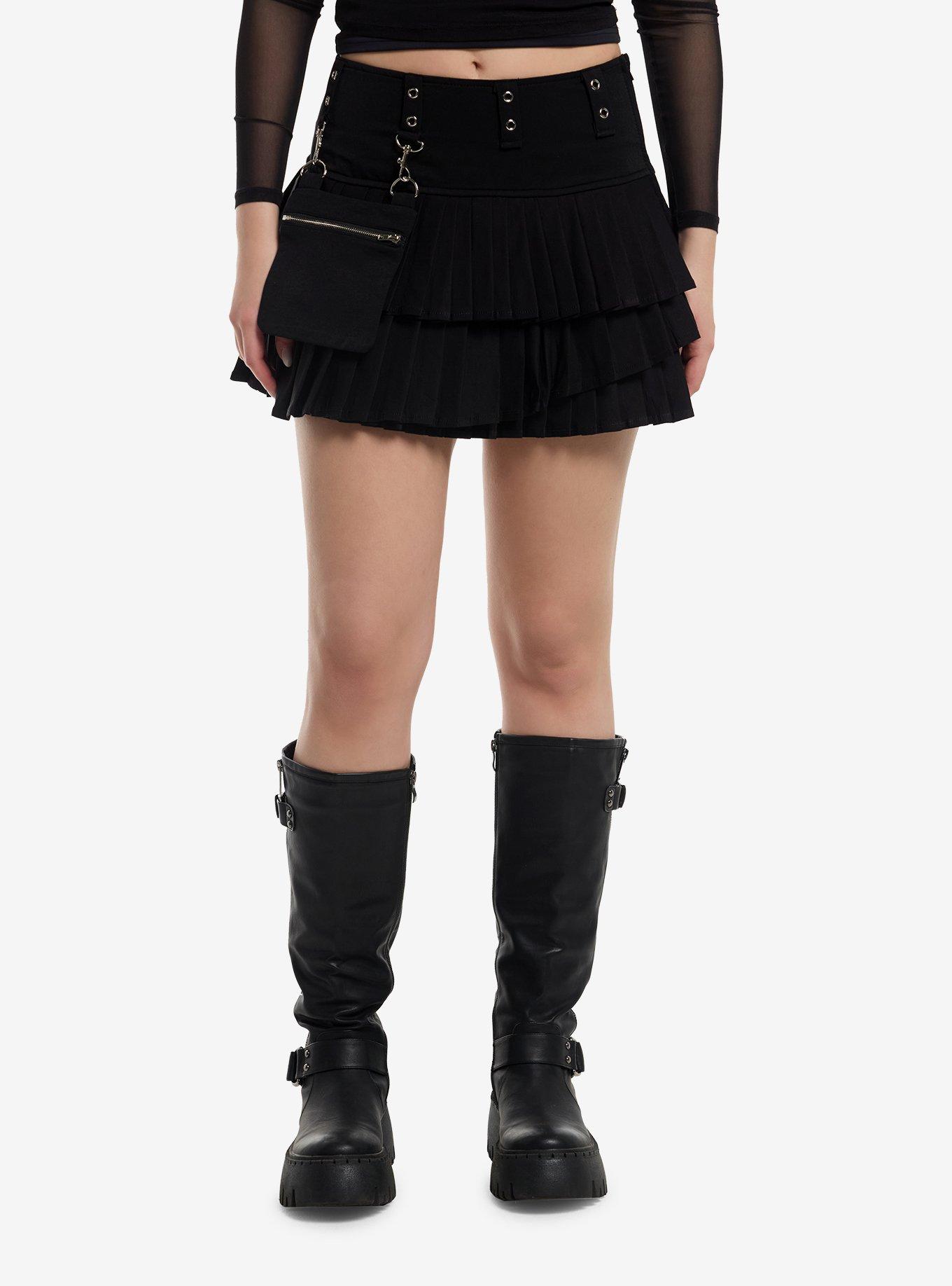 HOTTOPIC Black Grommet Pleated Mini Skirt With Pouch