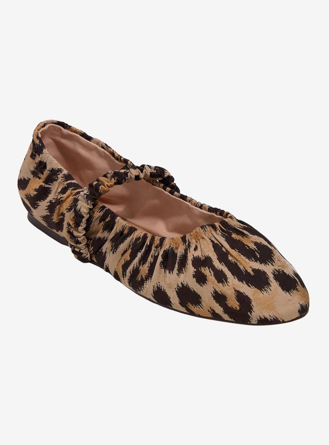 CHNLNDRY Chinese Laundry Leopard Avery Flats
