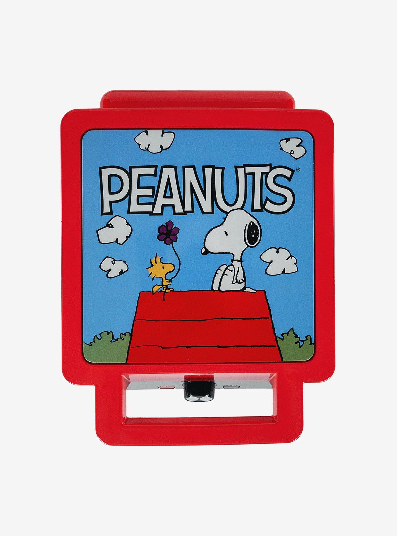 Peanuts Deluxe Waffle Maker, , hi-res