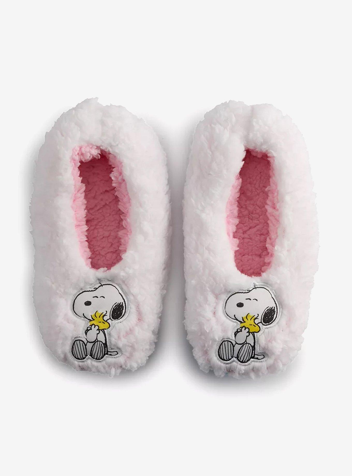 Peanuts Hug Cozy Slippers