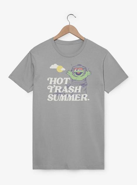 Sesame Street Hot Trash Summer Oscar The Grouch T-Shirt - SILVER | BoxLunch