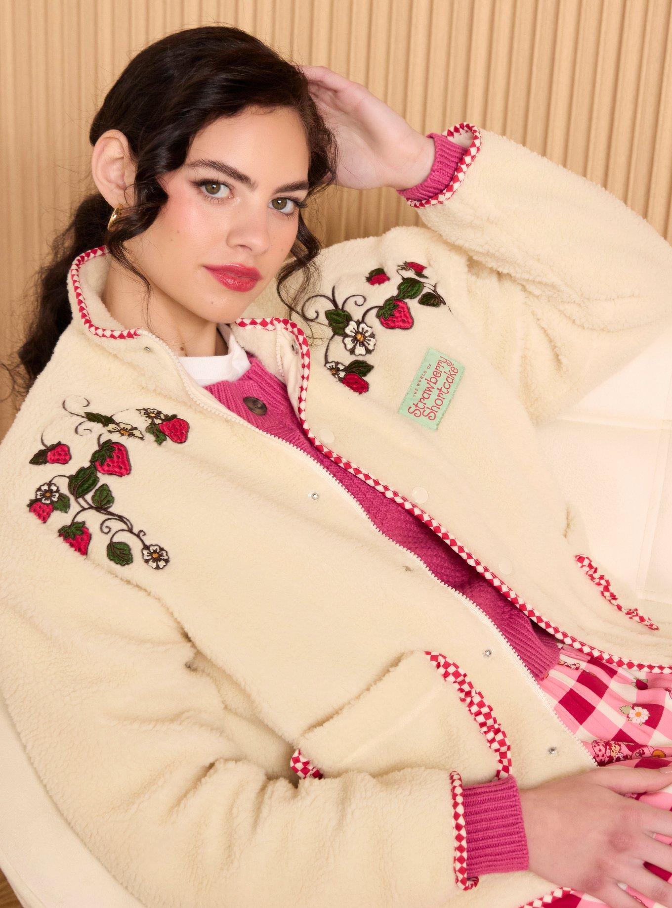 Strawberry Shortcake Embroidered Berries Women's Plus Size Sherpa Jacket - BoxLunch Exclusive, , hi-res
