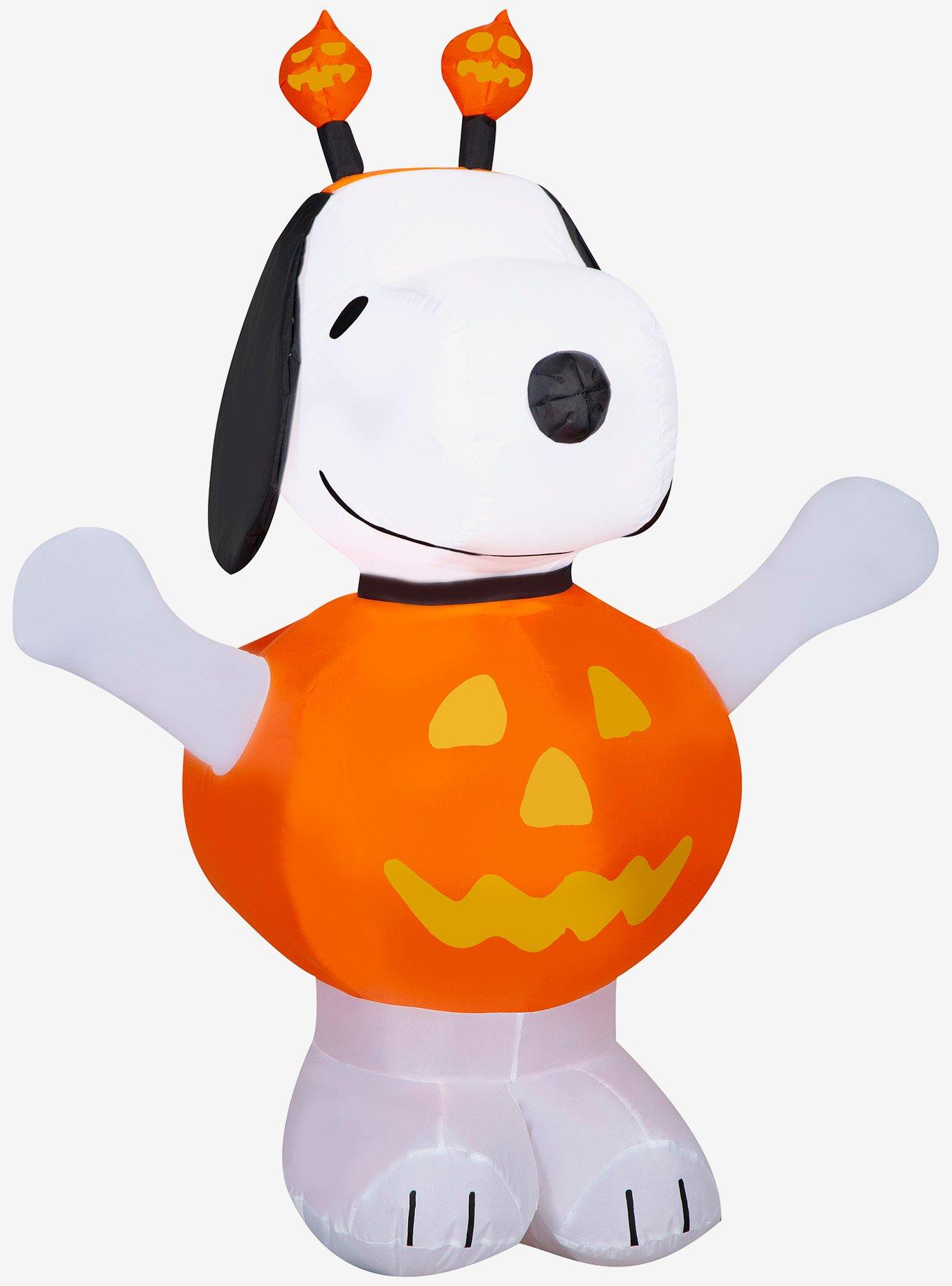 Peanuts Snoopy in Pumpkin Outfit Airblown, , hi-res