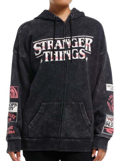 STRANGER THINGS パーカー Stranger Things x Kyle Lambert Hoodie Season 5 Art – Netflix Shop