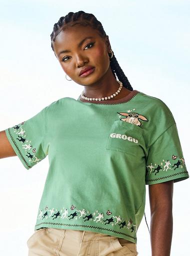 Star Wars The Mandalorian Grogu Embroidered Women's Cropped T